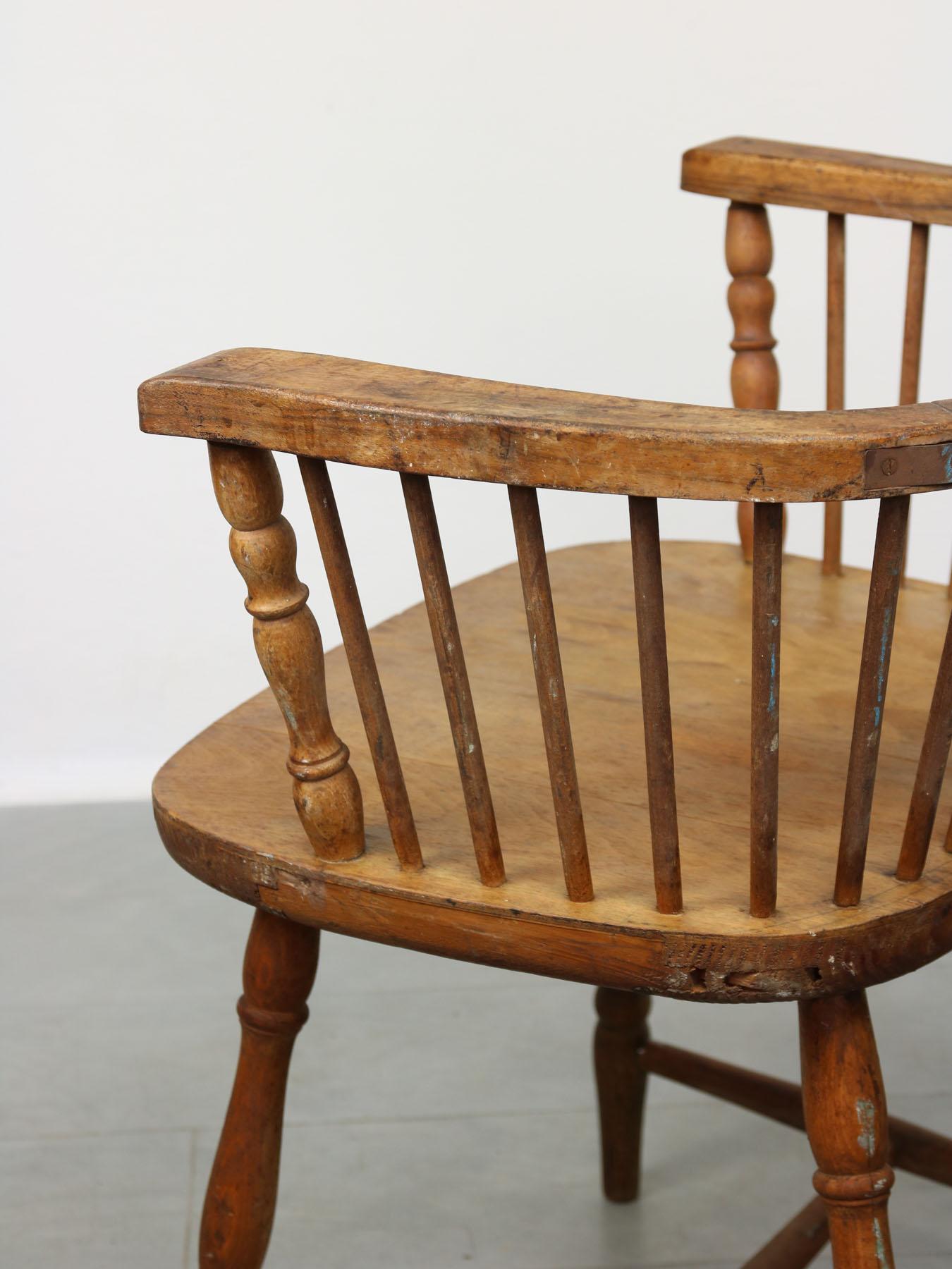 Ensemble de chaises anglaises anciennes Windsor à dossier bas en vente 5
