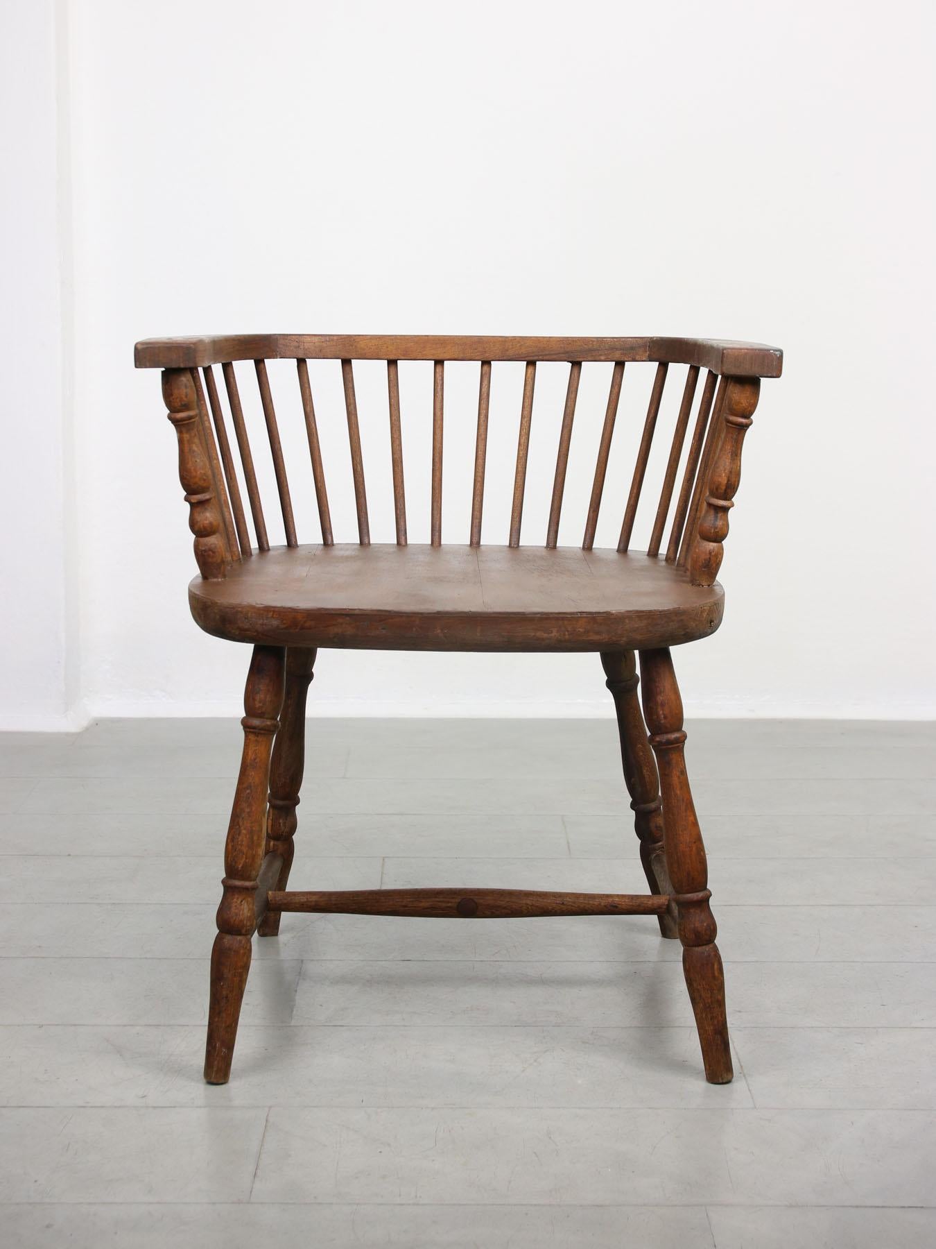 Set of English Antique Windsor Low Back Chairs For Sale 4