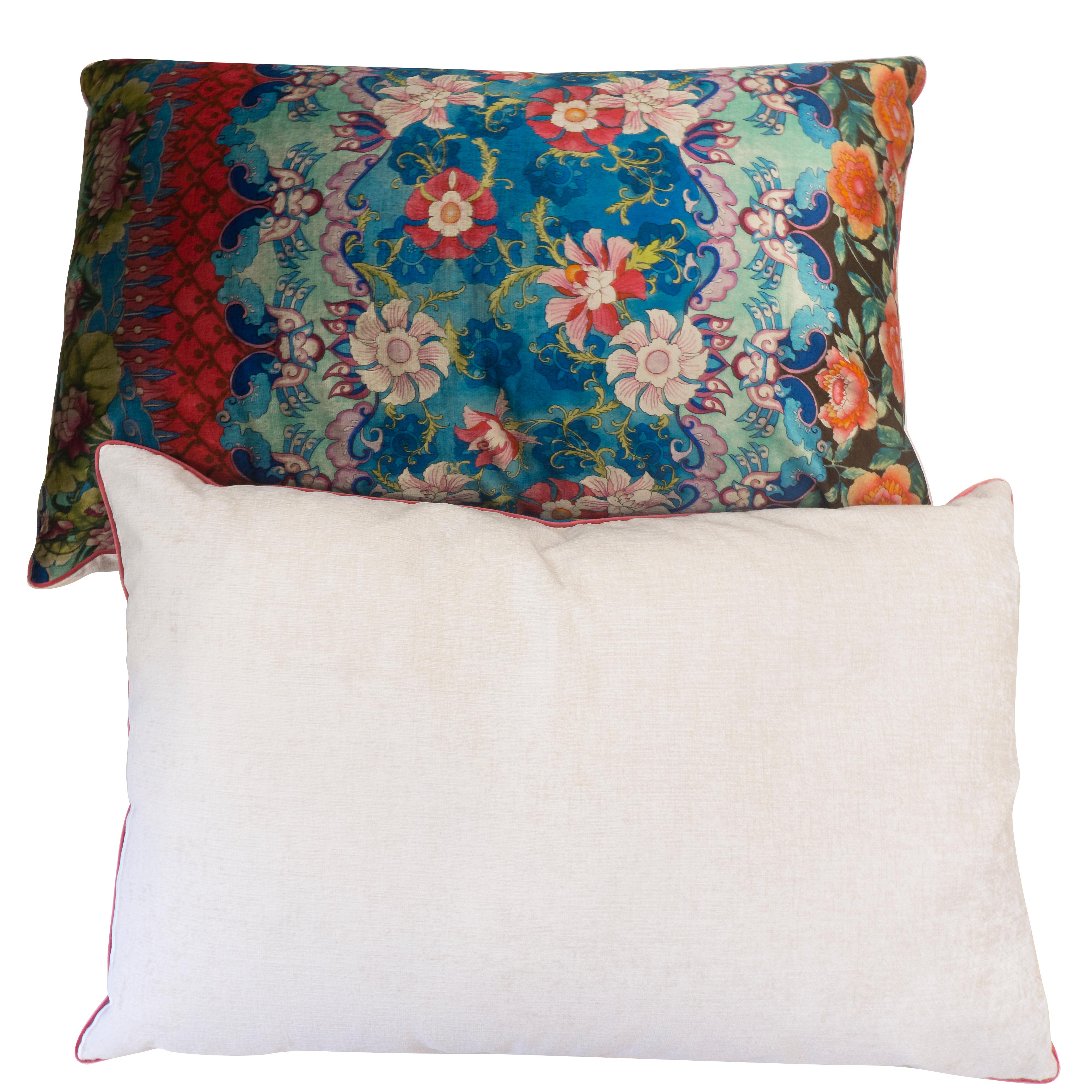 Set of Extra Large Throw Pillows with Velvet Mediterranean Pattern In Excellent Condition In Greenwich, CT