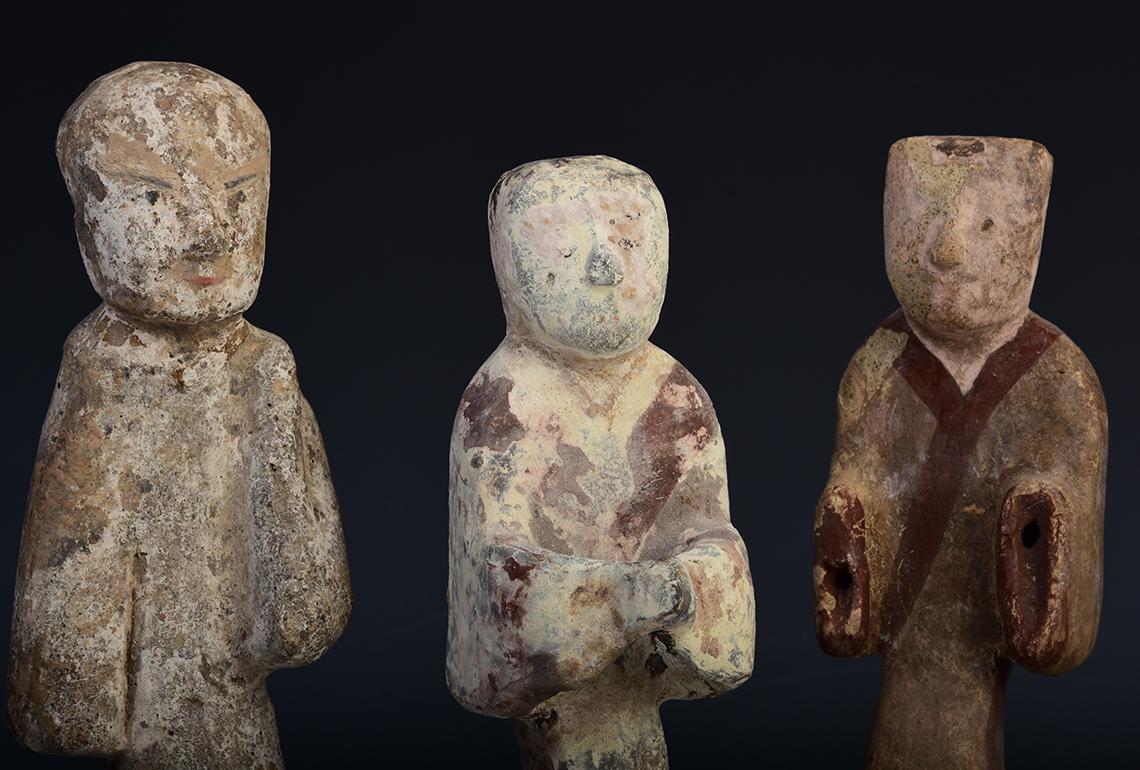 Set of Five Antique Han Dynasty Chinese Painted Pottery Figures of Attendants For Sale 8