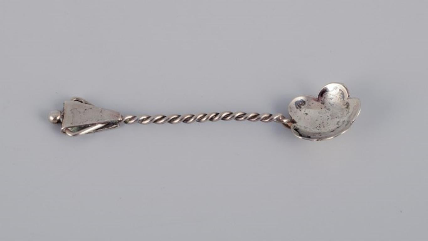 Set of Five Danish Salt Spoons in Silver, Approx, 1920s In Excellent Condition For Sale In Copenhagen, DK