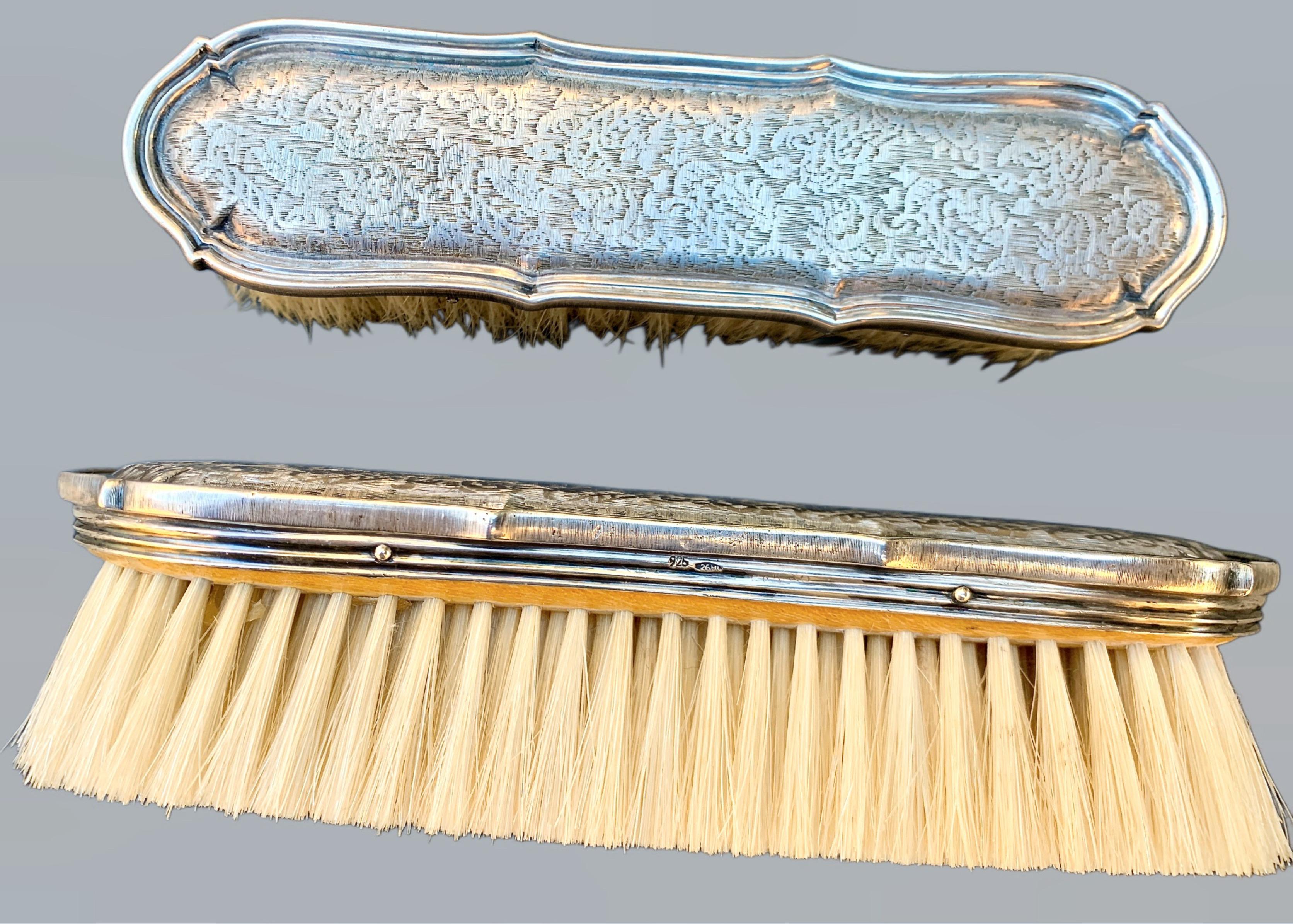 A set of five silver vanity items by Buccellati, 20th century For Sale 11