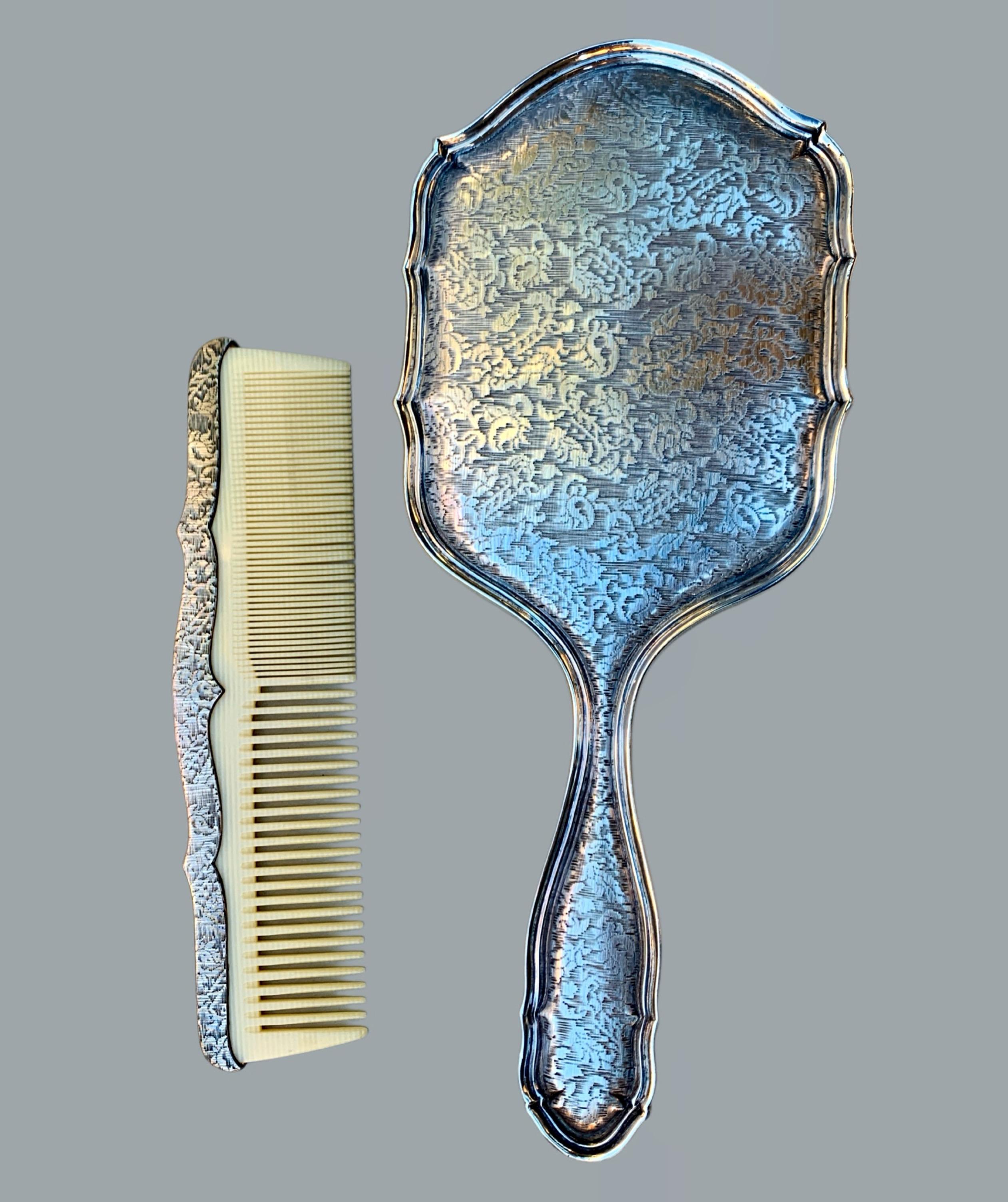A set of five silver vanity items by Buccellati, 20th century For Sale 1