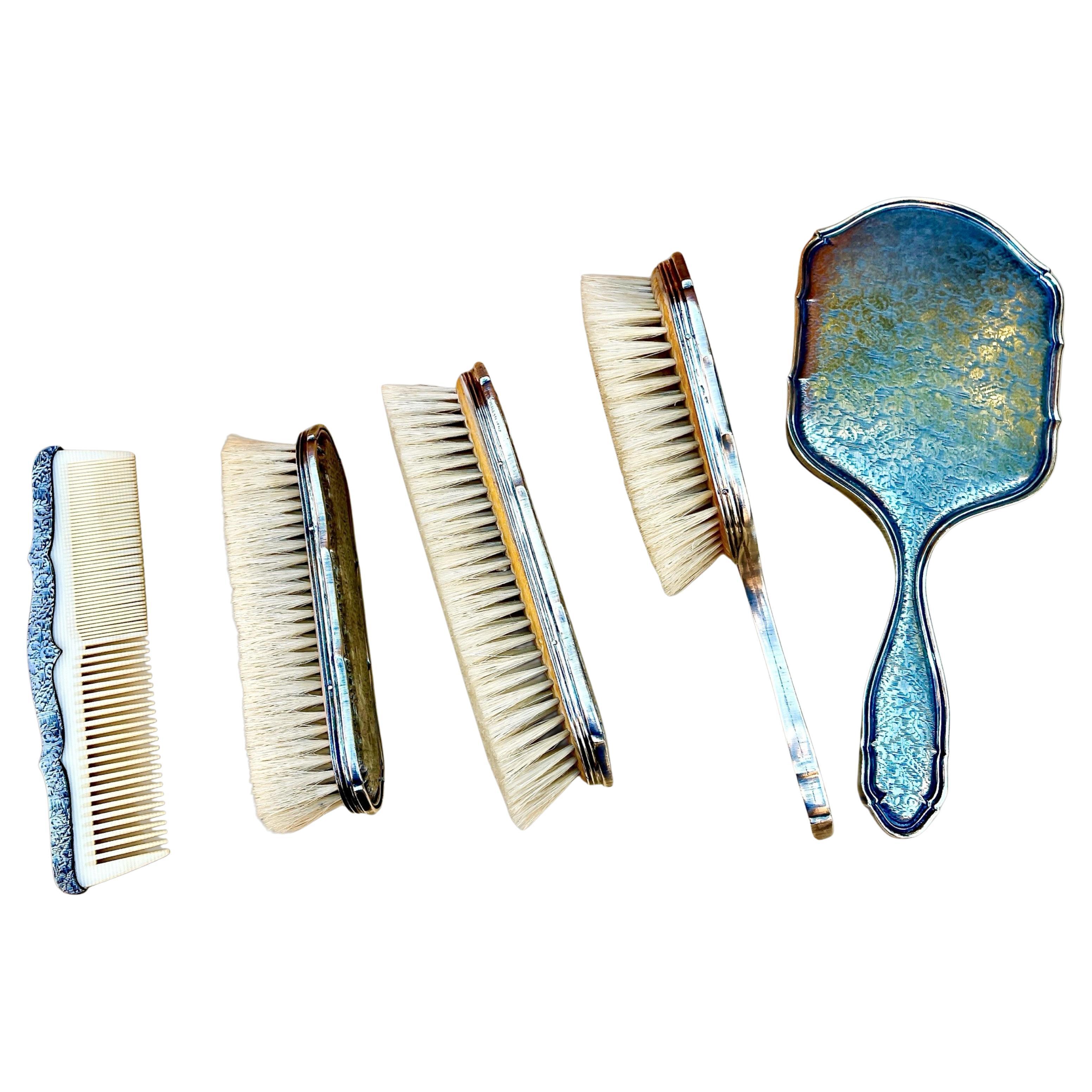 A set of five silver vanity items by Buccellati, 20th century For Sale