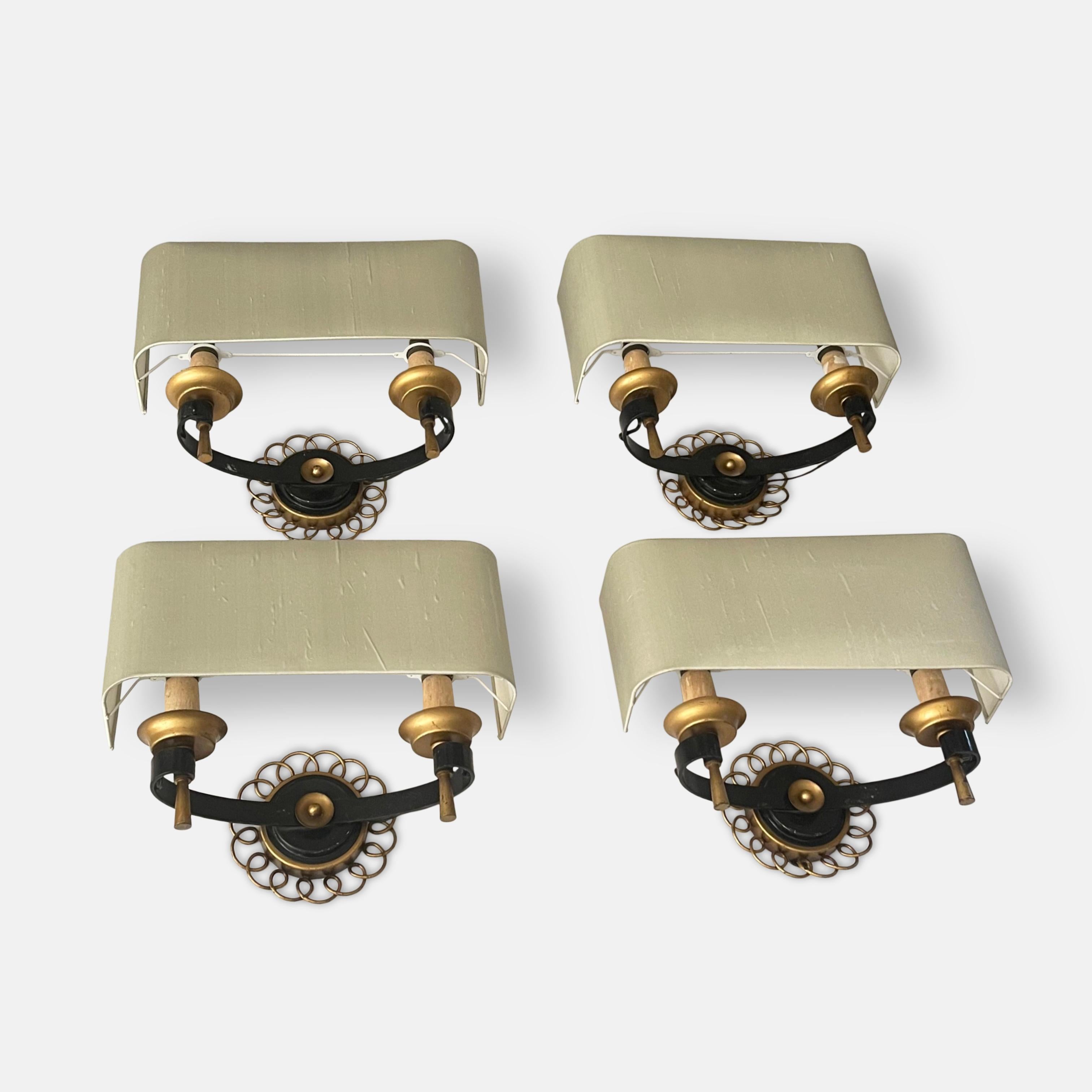 Conjunto de cuatro apliques franceses de los años 40 al estilo de Gilbert Poillerat Moderno de mediados de siglo en venta