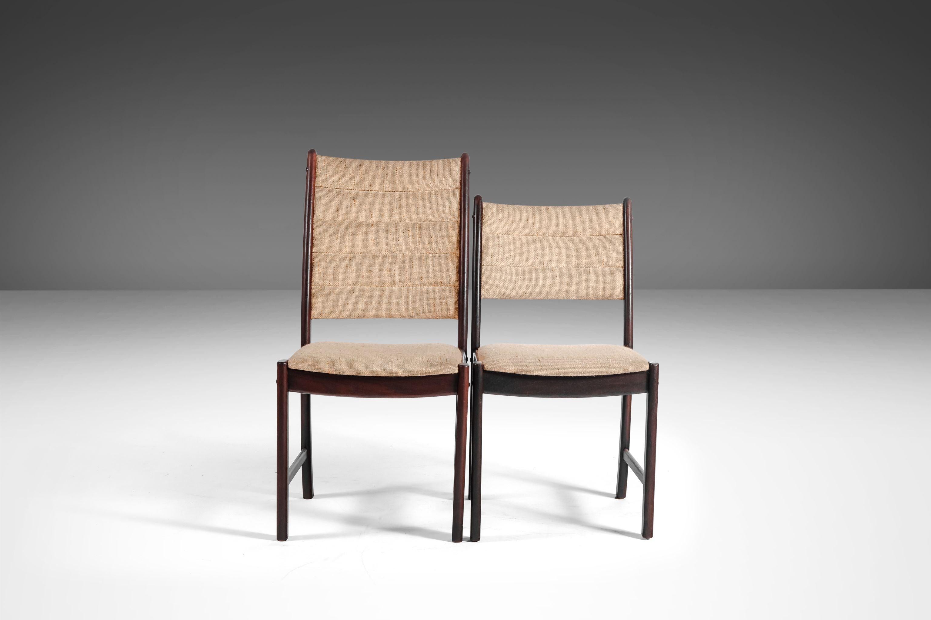 Set of Four (4) Danish Modern Dining Chairs in Afromosia & Original Fabric, 1970 In Good Condition For Sale In Deland, FL