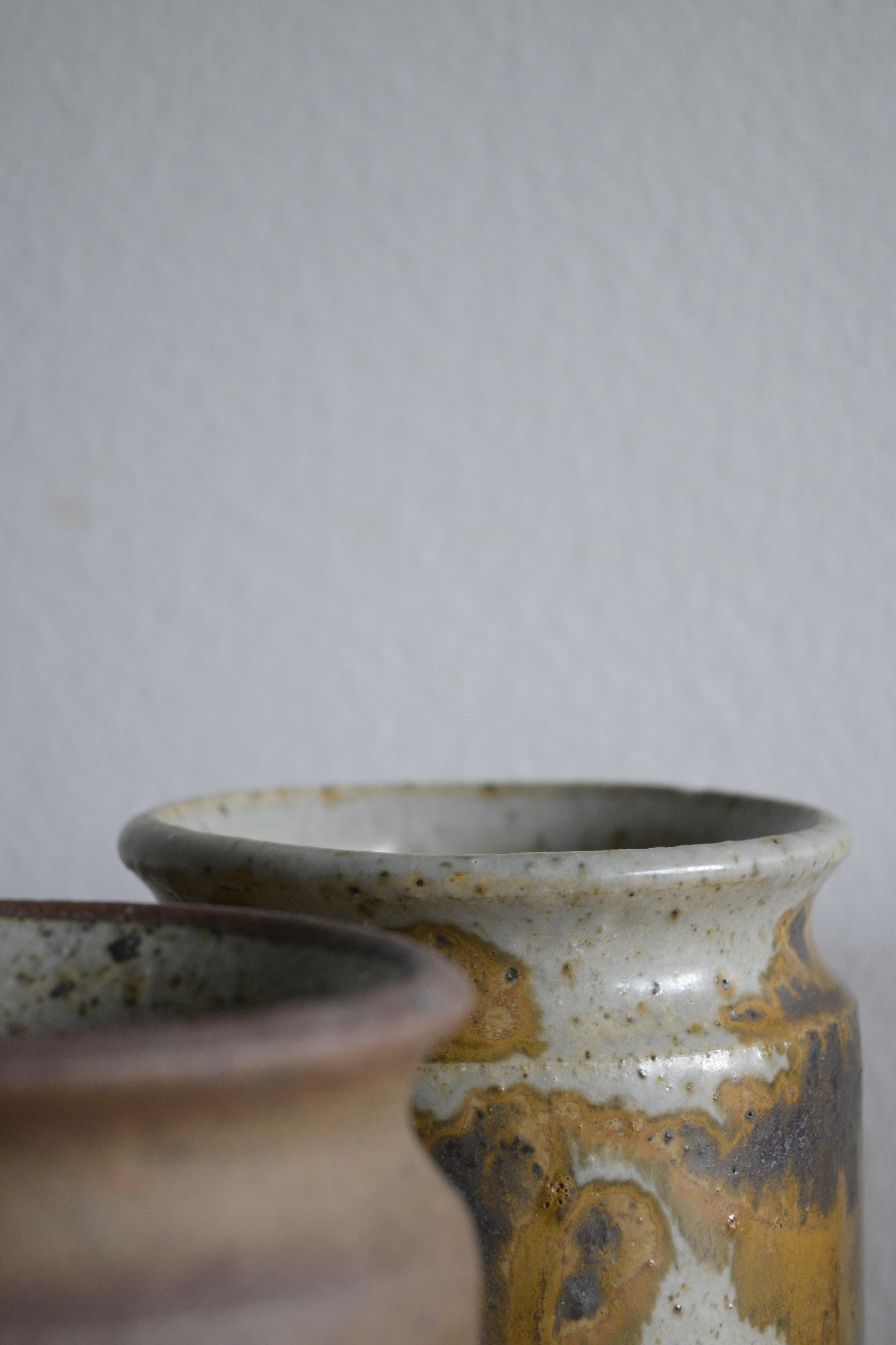 Fait main Un ensemble de quatre vases en céramique brutaliste de Rolf Palm, Suède, vers 1970 en vente