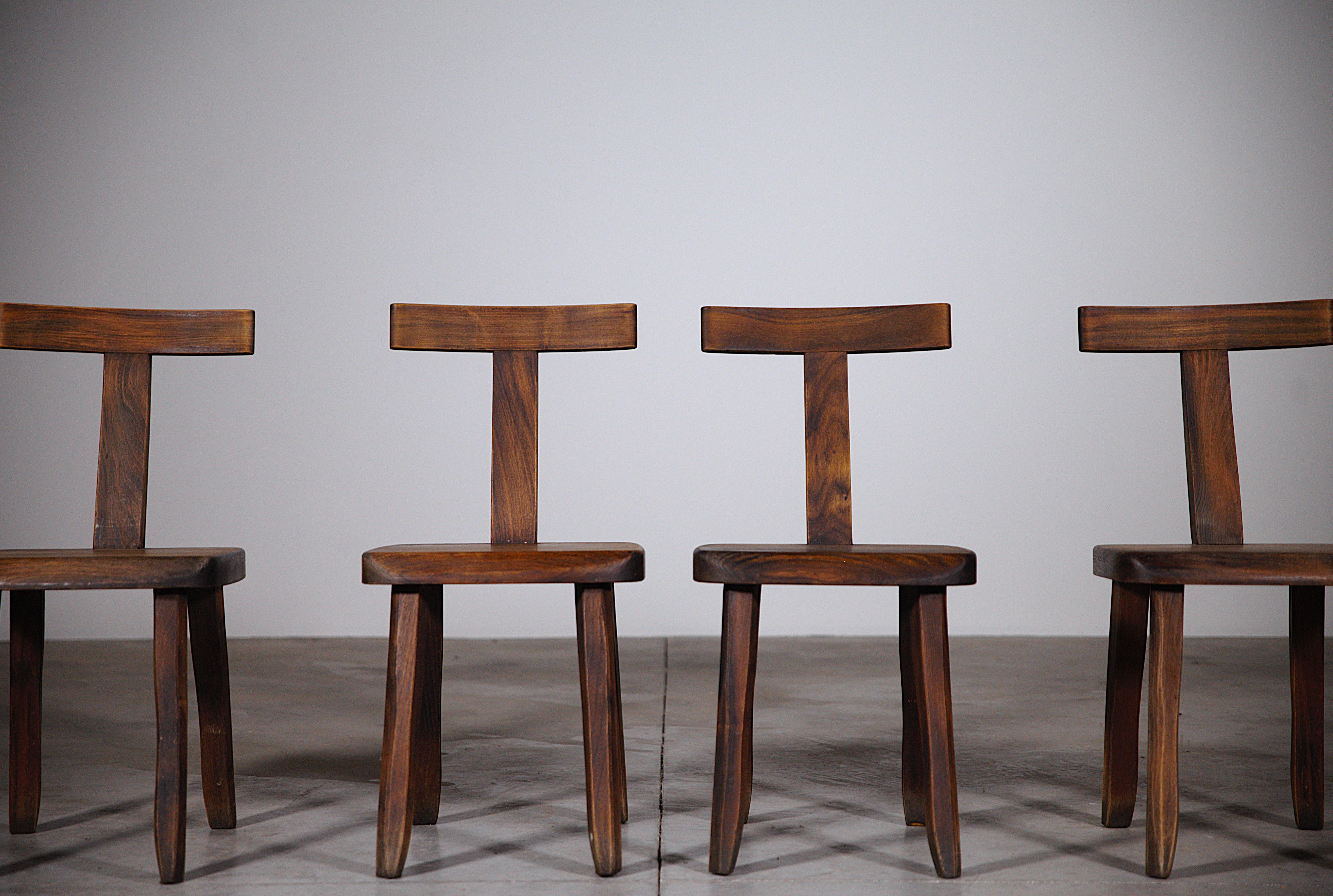 A Set of Four Brutalist Dining T Chairs by Aranjou France 1960s In Good Condition In HYÈRES, FR