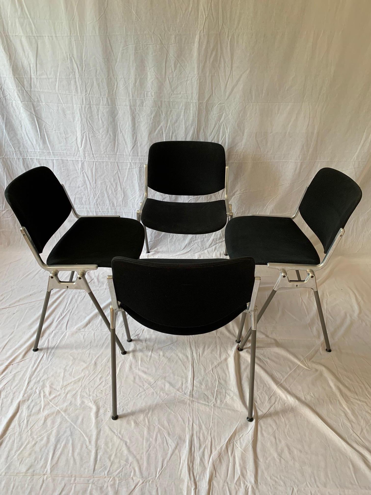 Mid-Century Modern A set of four Castelli DSC 106 chairs, designed by Giancarlo Piretti, Italy, 199 For Sale