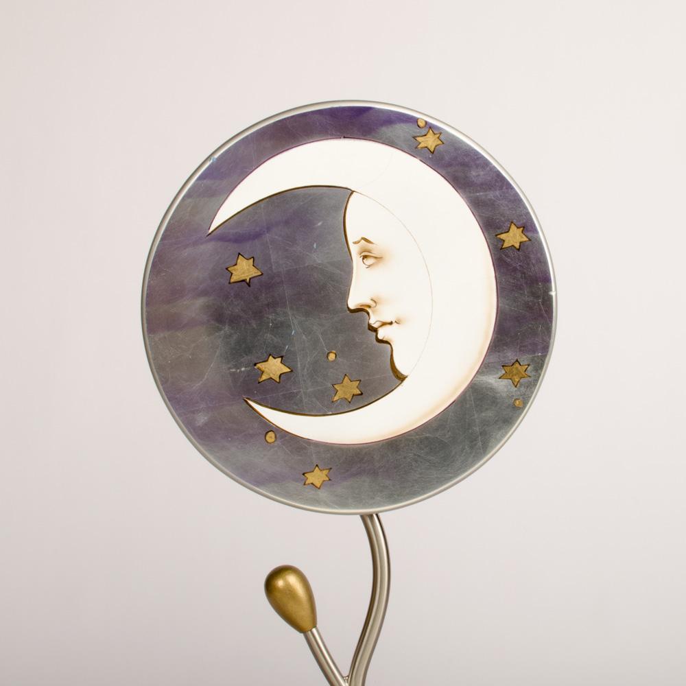 Ensemble de quatre chaises et table décorées du soleil et de la lune, vers 1985 en vente 2