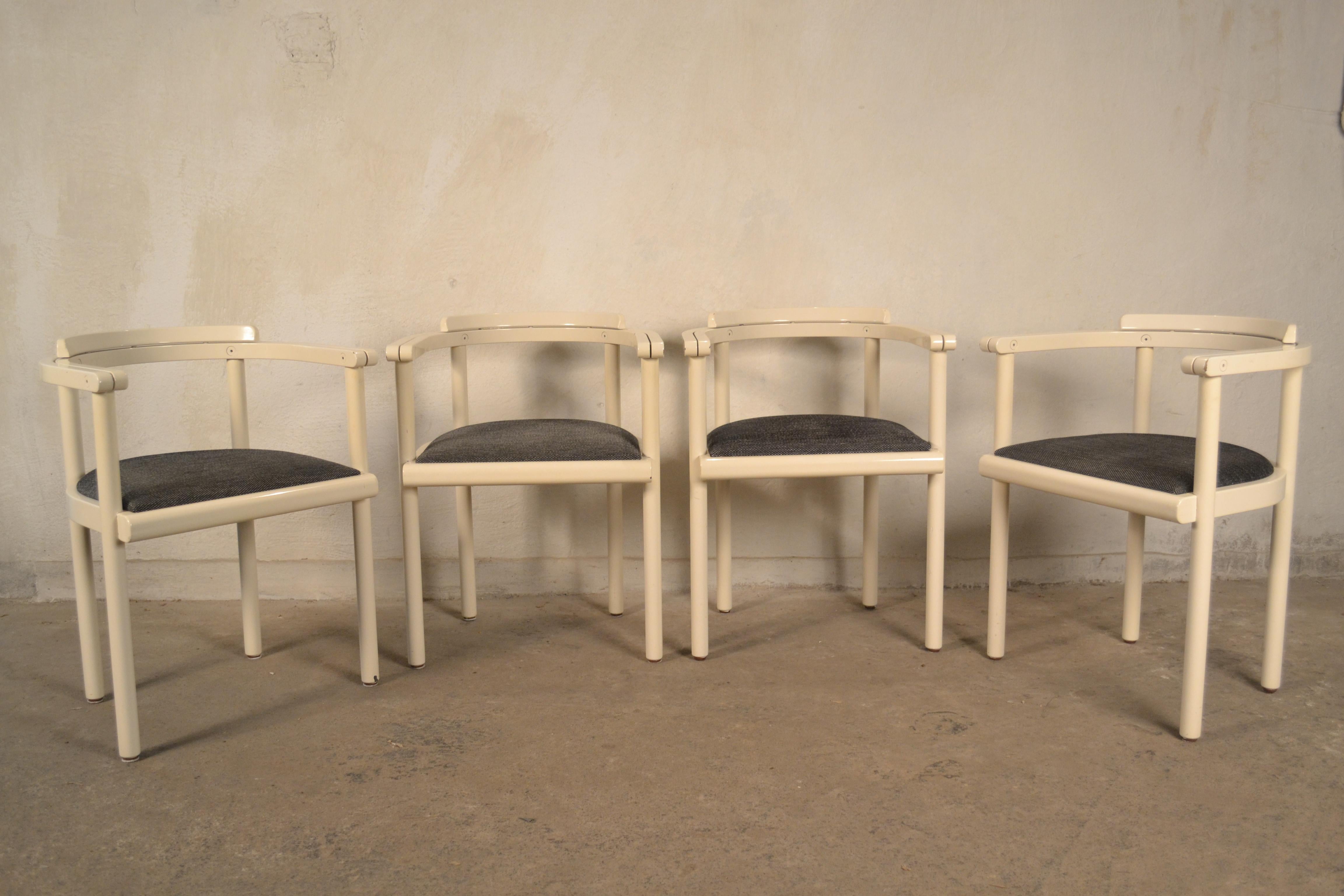 A set of four chairs, designed by Johannes Norgaard, Norgaard Mobelfabrik, Denmark from the 1970s fully original, signed. A rare set of chairs in an attractive form. A few superficial abrasions of the original varnish. Perfect performance.