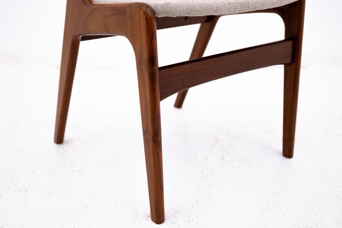 A set of four Danish chairs model 68 ( Fire ) produced by Anderstrup Mobelfabrik For Sale 7