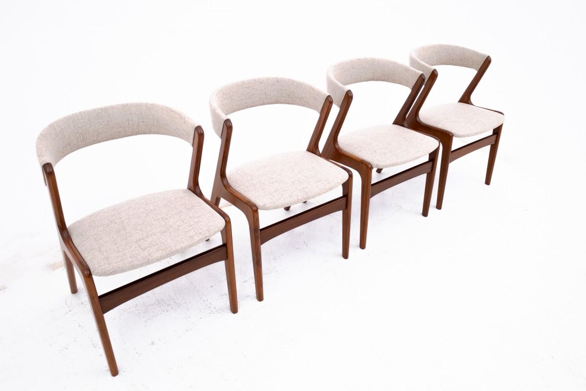 A set of four Danish chairs model 68 ( Fire ) produced by Anderstrup Mobelfabrik In Good Condition For Sale In Chorzów, PL