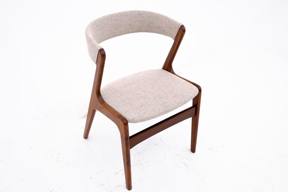 A set of four Danish chairs model 68 ( Fire ) produced by Anderstrup Mobelfabrik For Sale 1