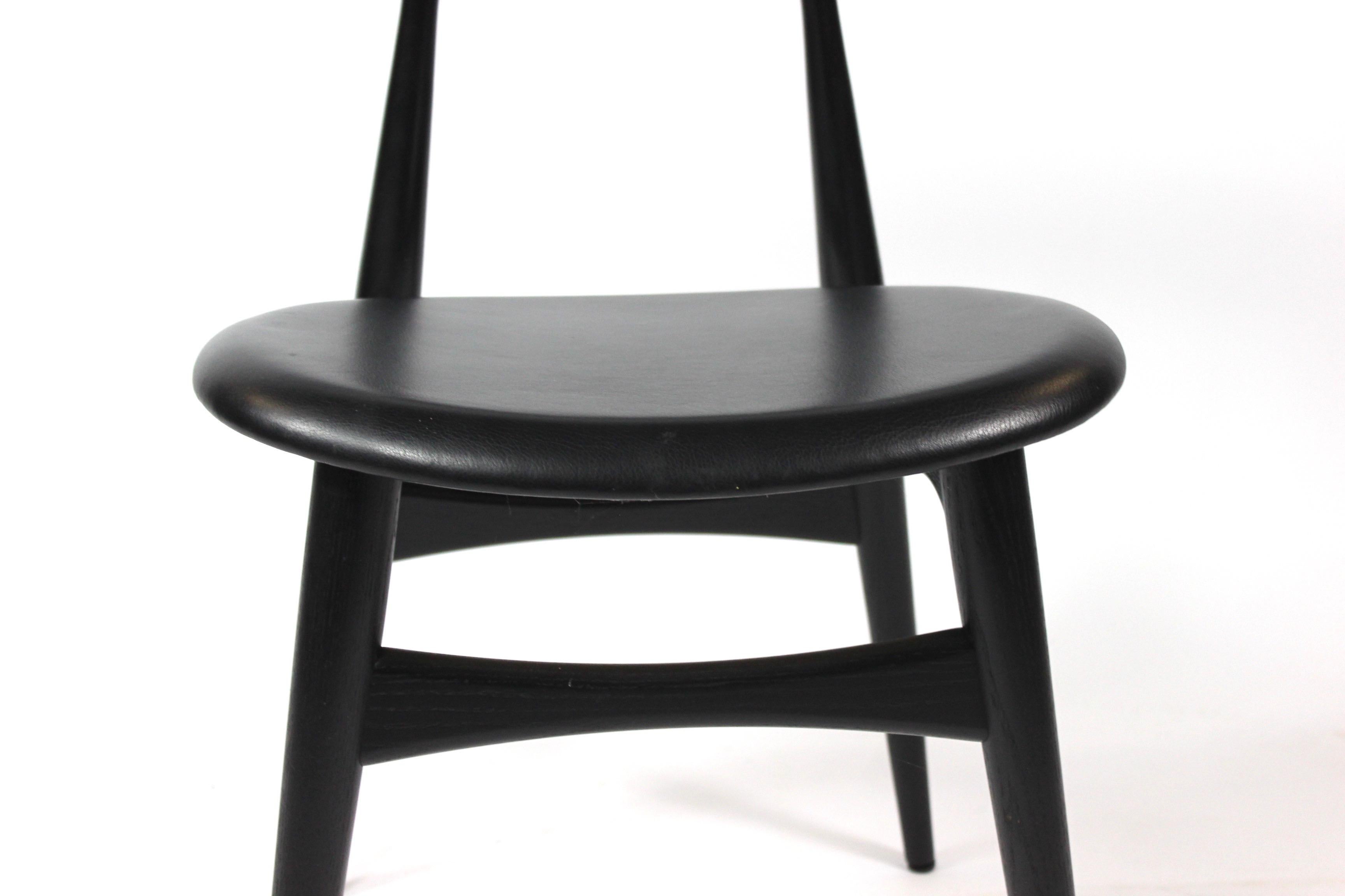 Scandinavian Modern Set of Four Dining Room Chairs, Model CH33T, by Hans J. Wegner, 2012