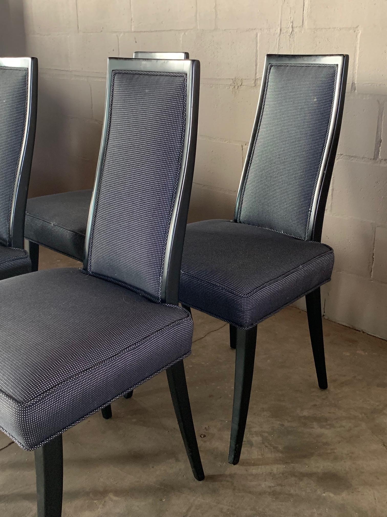 Mid-Century Modern Ensemble de quatre chaises à manger élégantes de Harvey Probber en vente