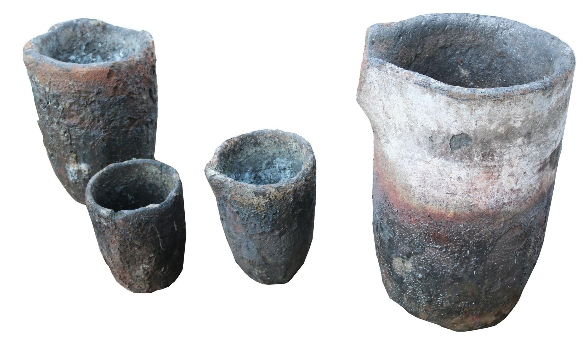 Set of Four Foundry Crucibles In Good Condition For Sale In Wormelow, Herefordshire