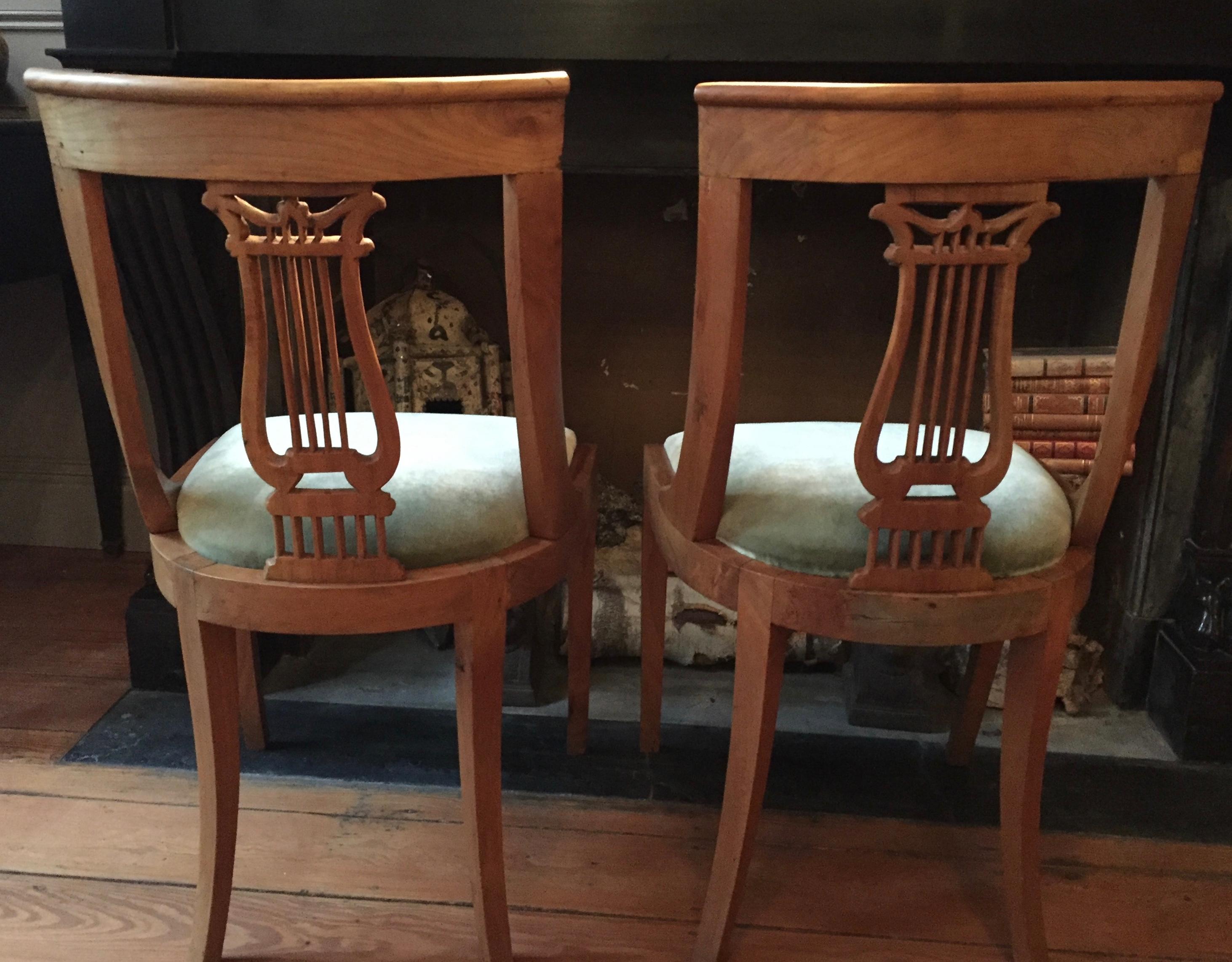 Set of Four French Neoclassical Fruitwood Lyre Back Chairs with Falcon Heads For Sale 9