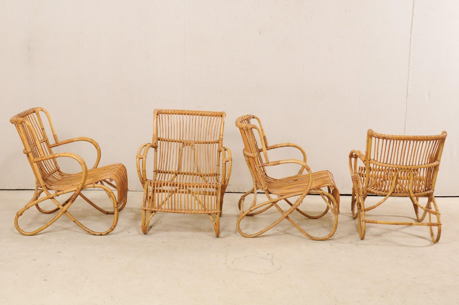 Ensemble de quatre chaises de patio vintage françaises en rotin courbé aux formes fluides en vente 4