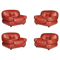 A set of Four Lounge Chairs In Red Leather by Sapporo for Mobil Girgi, Italy '70