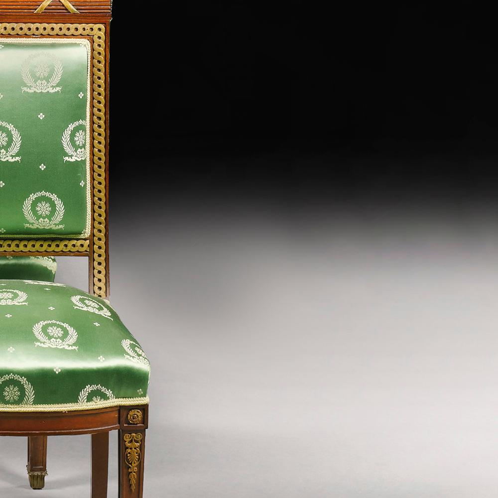 Satz von vier Salonstühlen aus Mahagoni und vergoldeter Bronze im Stil des Zweiten Kaiserreichs im M (Französisch) im Angebot