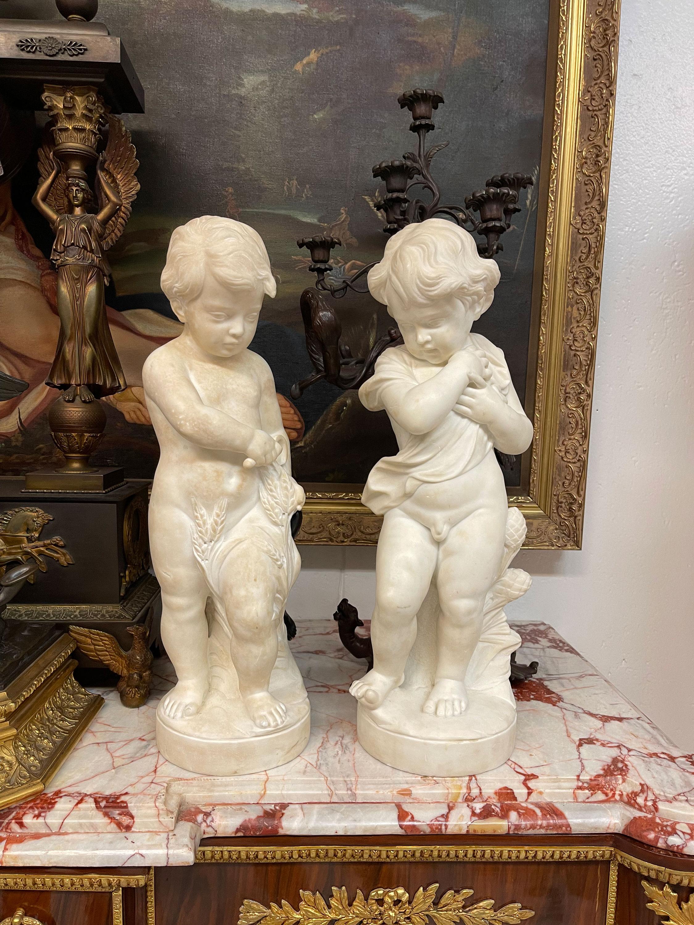 Hand-Carved Set of Four Marble Figures Emblematic of the Four Seasons, Italy 18th Century For Sale
