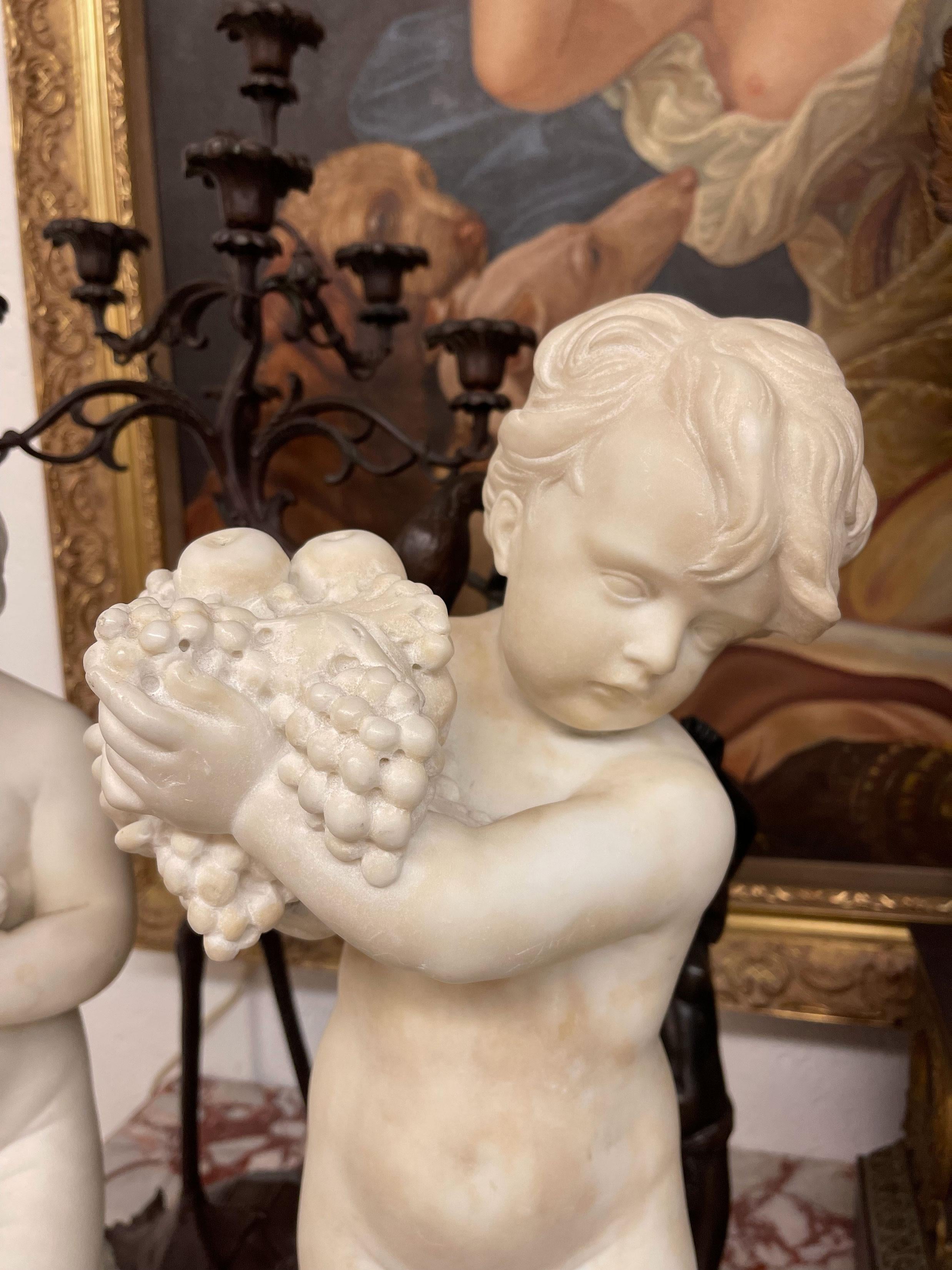 Set of Four Marble Figures Emblematic of the Four Seasons, Italy 18th Century For Sale 2