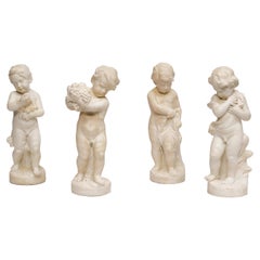 Ensemble de quatre figures en marbre emblématiques des Four Seasons, Italie, 18e siècle