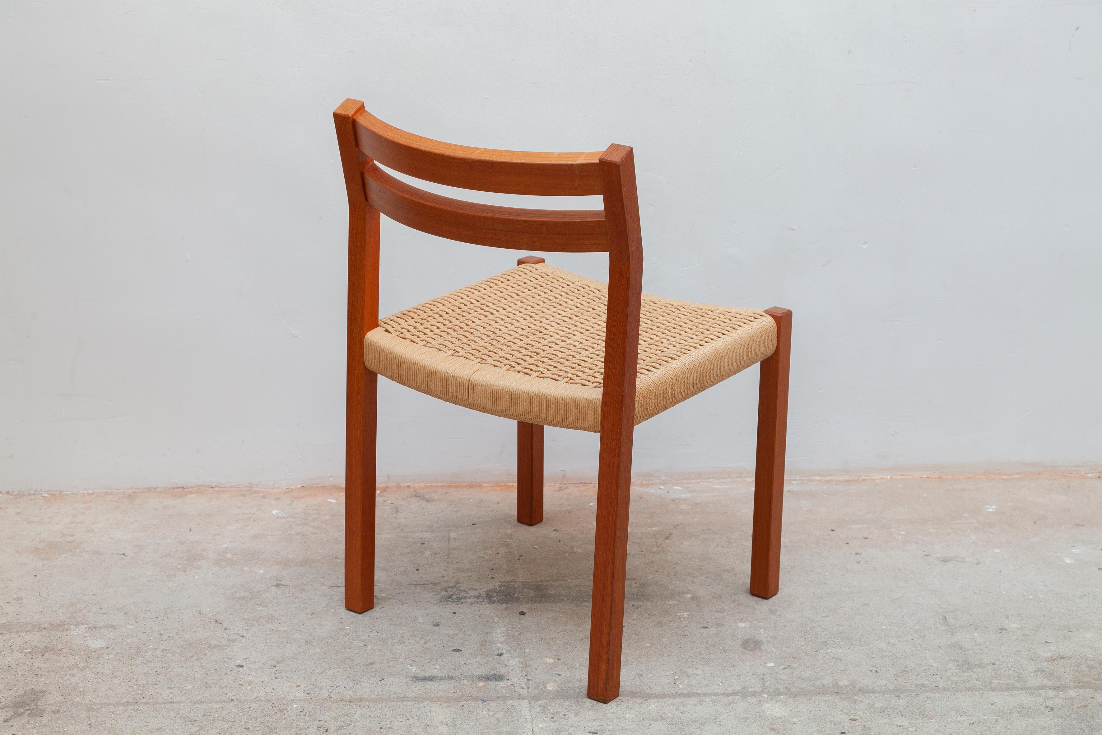 Hand-Crafted Set of Four Mid-Century Modern Paper Cord Dining Chairs by Jorgen Henrik Moller