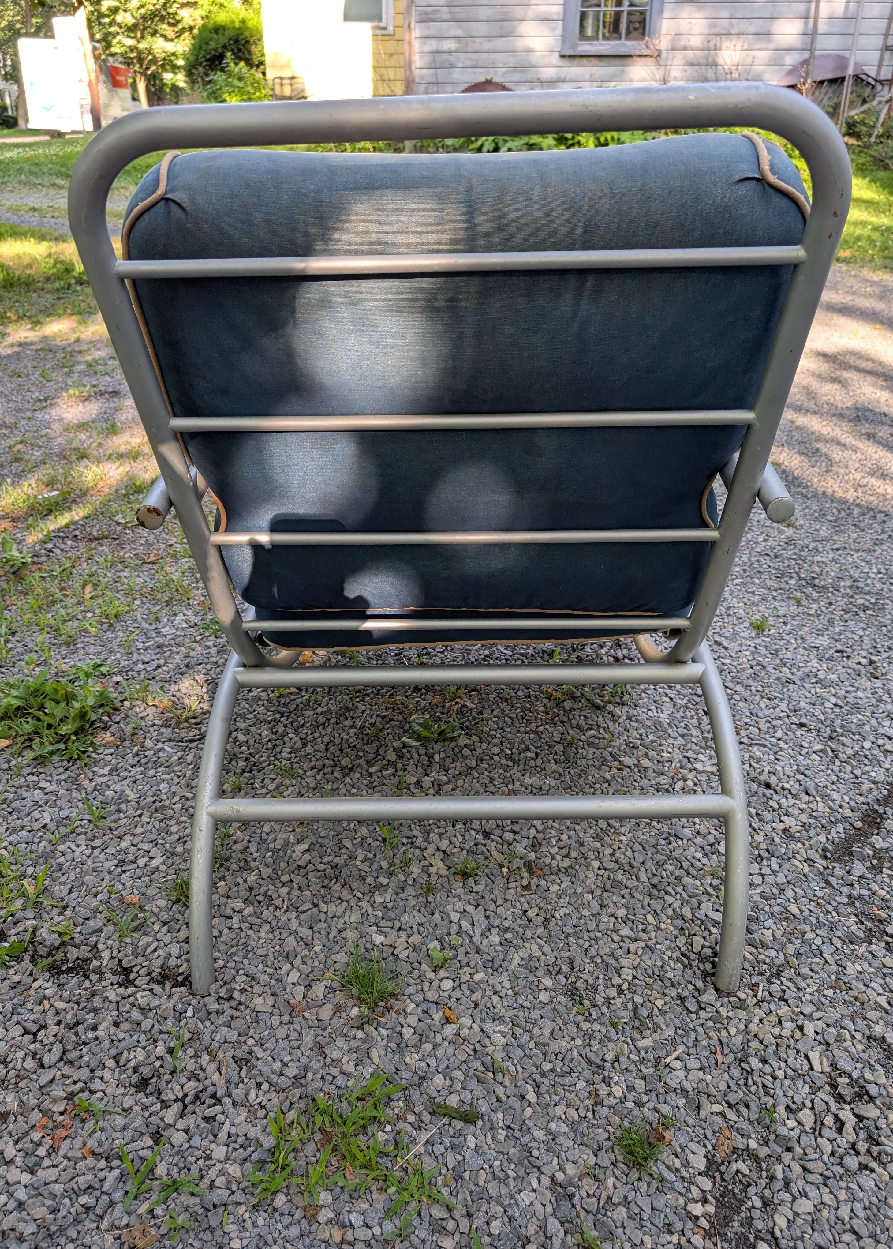 A Set Of Four Modernist Armchairs ca' 1950's Aluminum For Patio/Garden For Sale 6