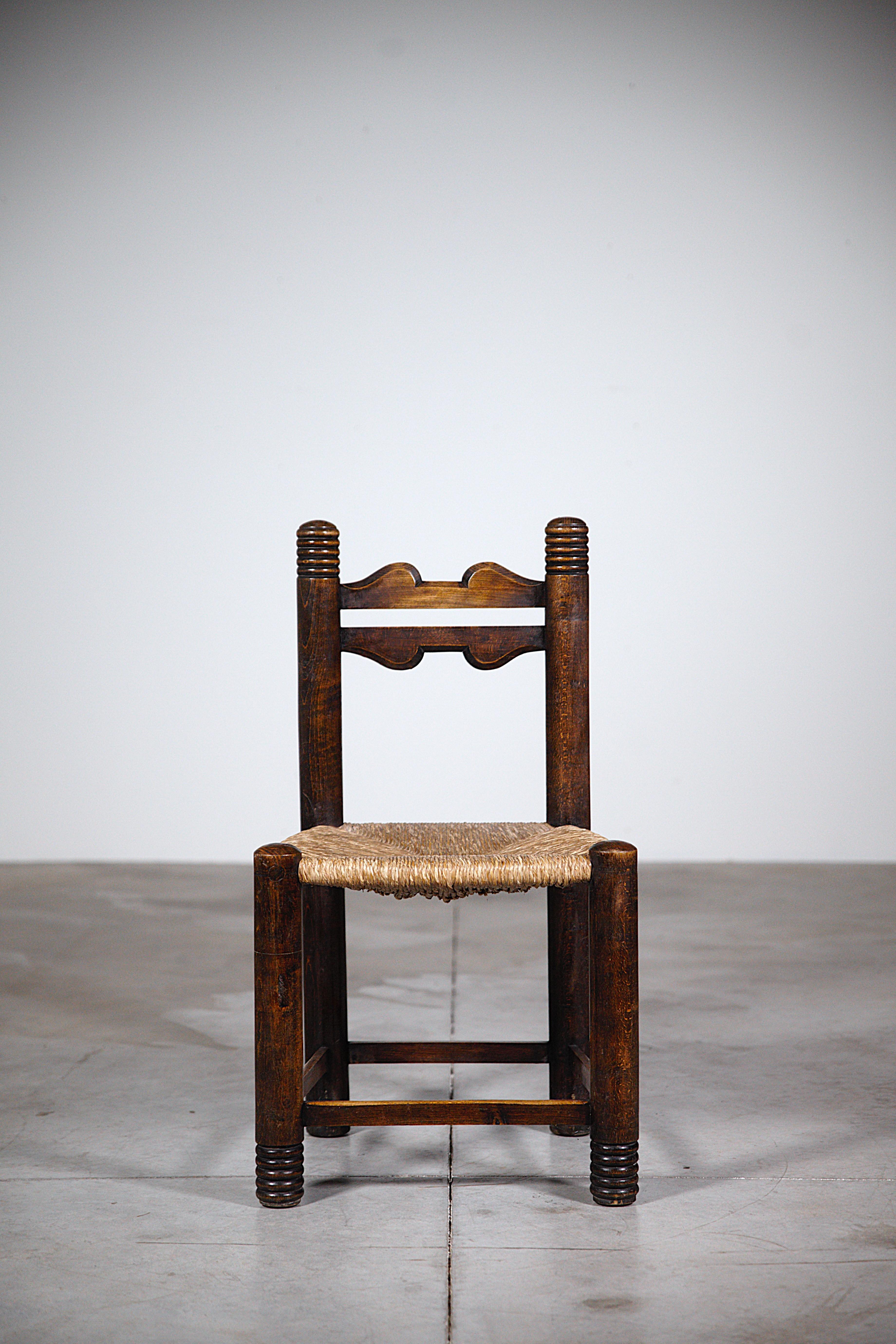 A Set of Four Mountain Dining Chairs France 1960's im Zustand „Gut“ im Angebot in HYÈRES, FR