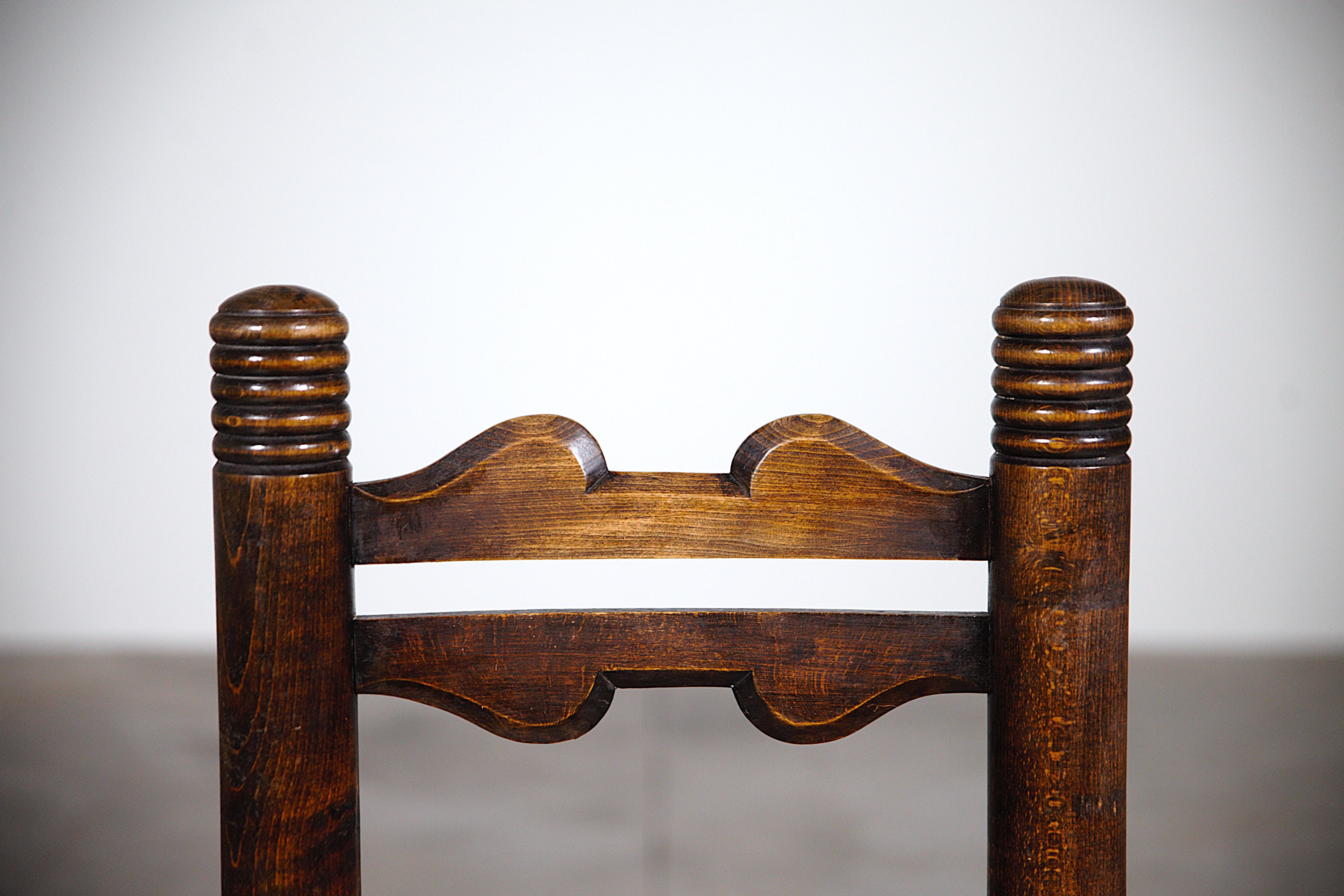 A Set of Four Mountain Dining Chairs France 1960's im Angebot 3