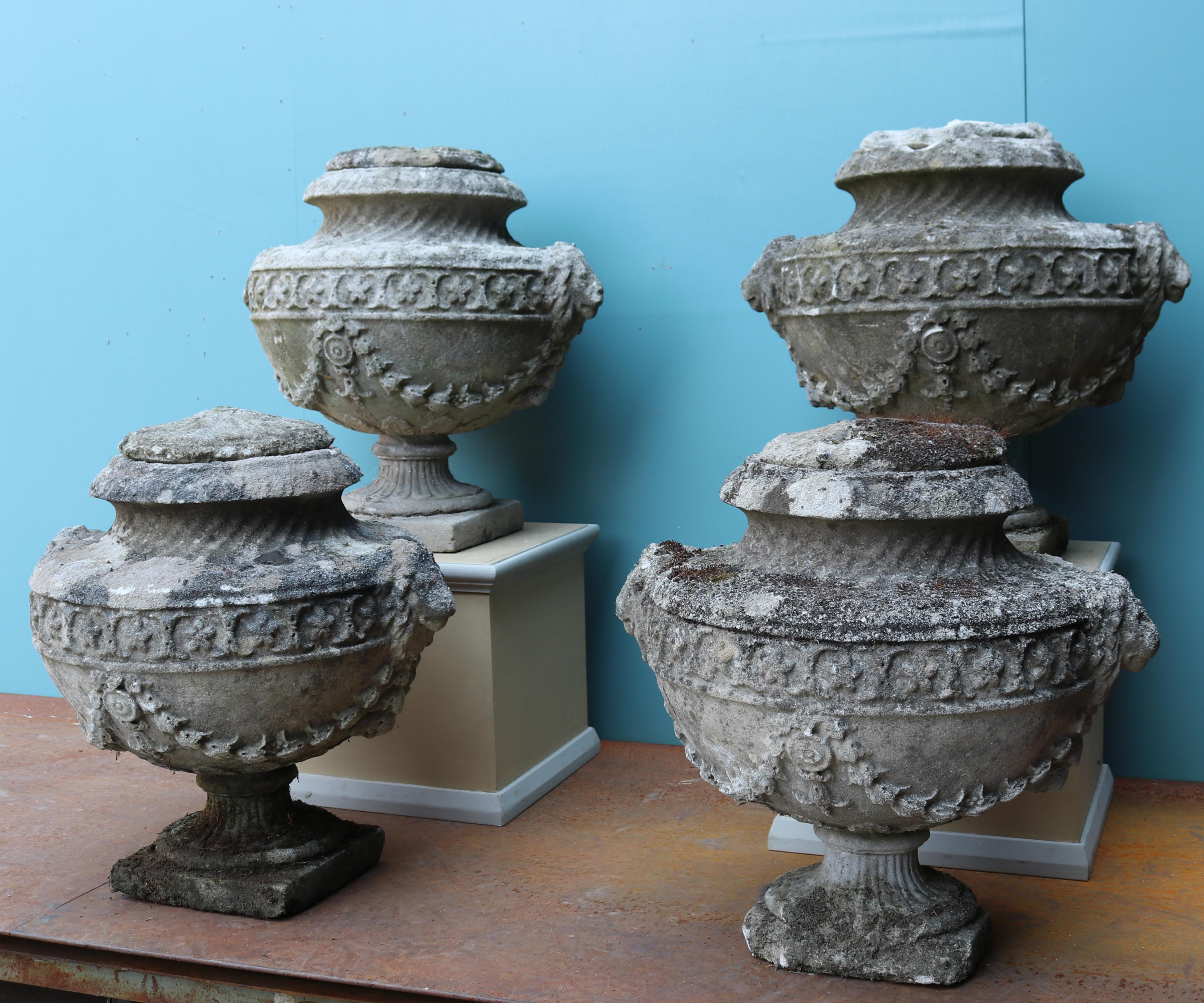 Set of Four Reclaimed Georgian Style Lidded Stone Urn Finials In Fair Condition In Wormelow, Herefordshire