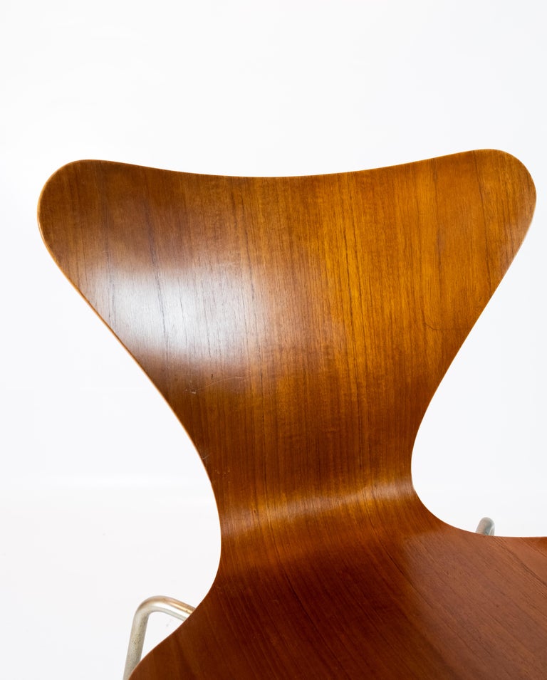Set of six Seven Chairs, Model 3107, Teak, by Arne Jacobsen and Fritz Hansen For Sale 4