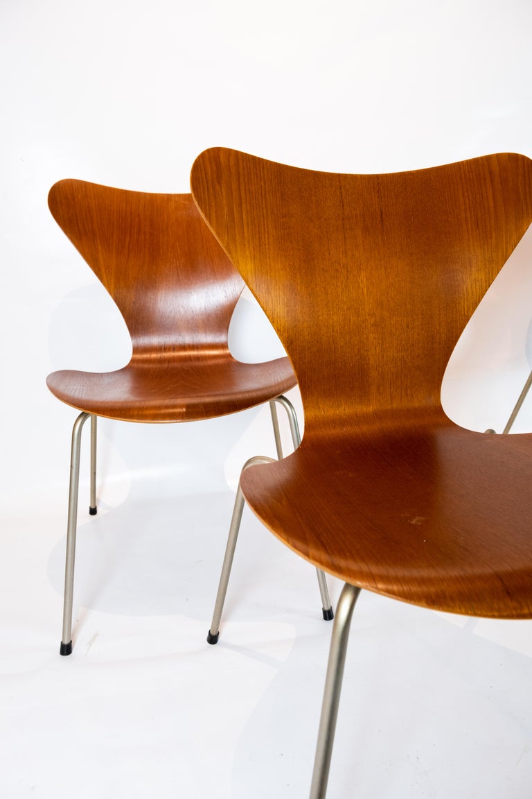 Danish Set of six Seven Chairs, Model 3107, Teak, by Arne Jacobsen and Fritz Hansen For Sale