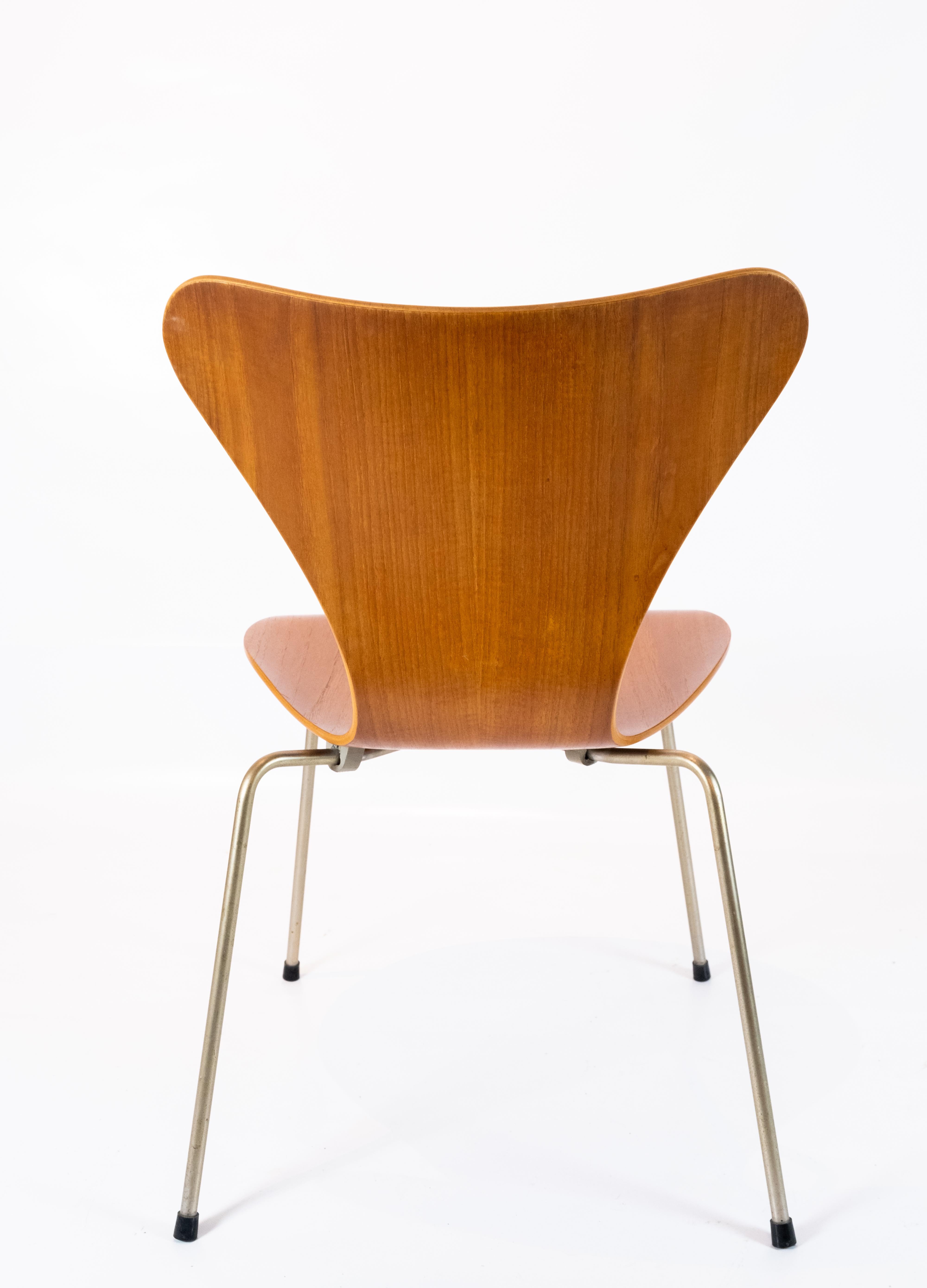 Danish Set of six Seven Chairs, Model 3107, Teak, by Arne Jacobsen and Fritz Hansen