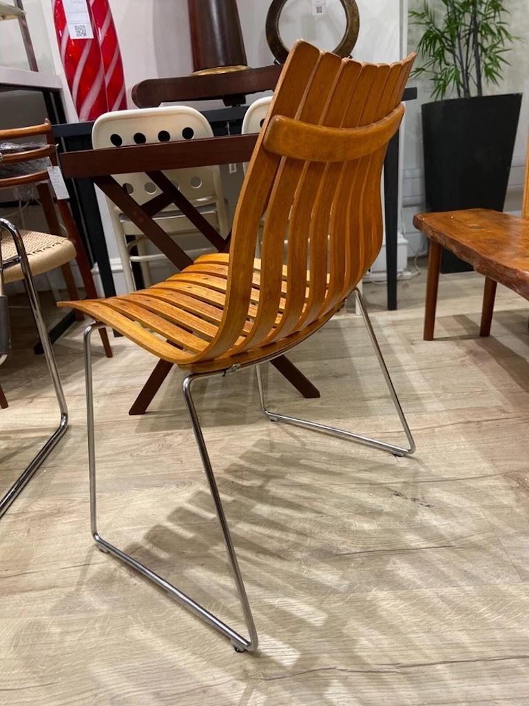 A Set Of Four Vintage Teak Hans Bratturd Junior Scandia Chairs In Good Condition For Sale In London, GB