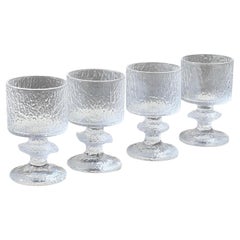 Set di quattro bicchieri da vino bianchi di LASIA, Finlandia, metà del XX secolo