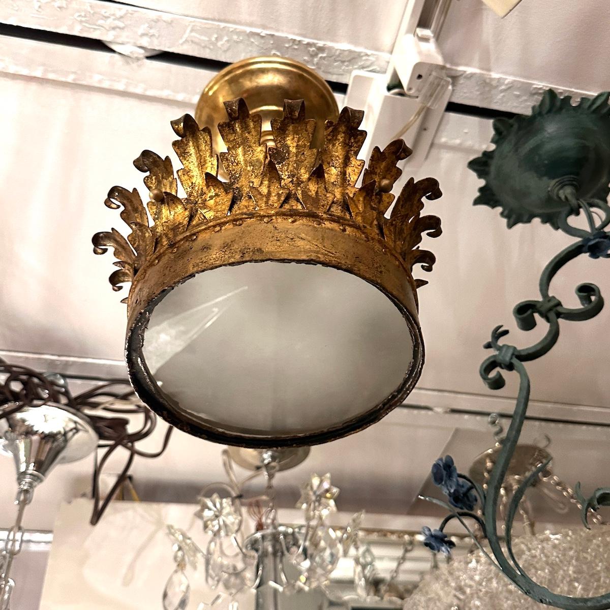Dorato Un set di lampade francesi in metallo dorato, vendute singolarmente in vendita