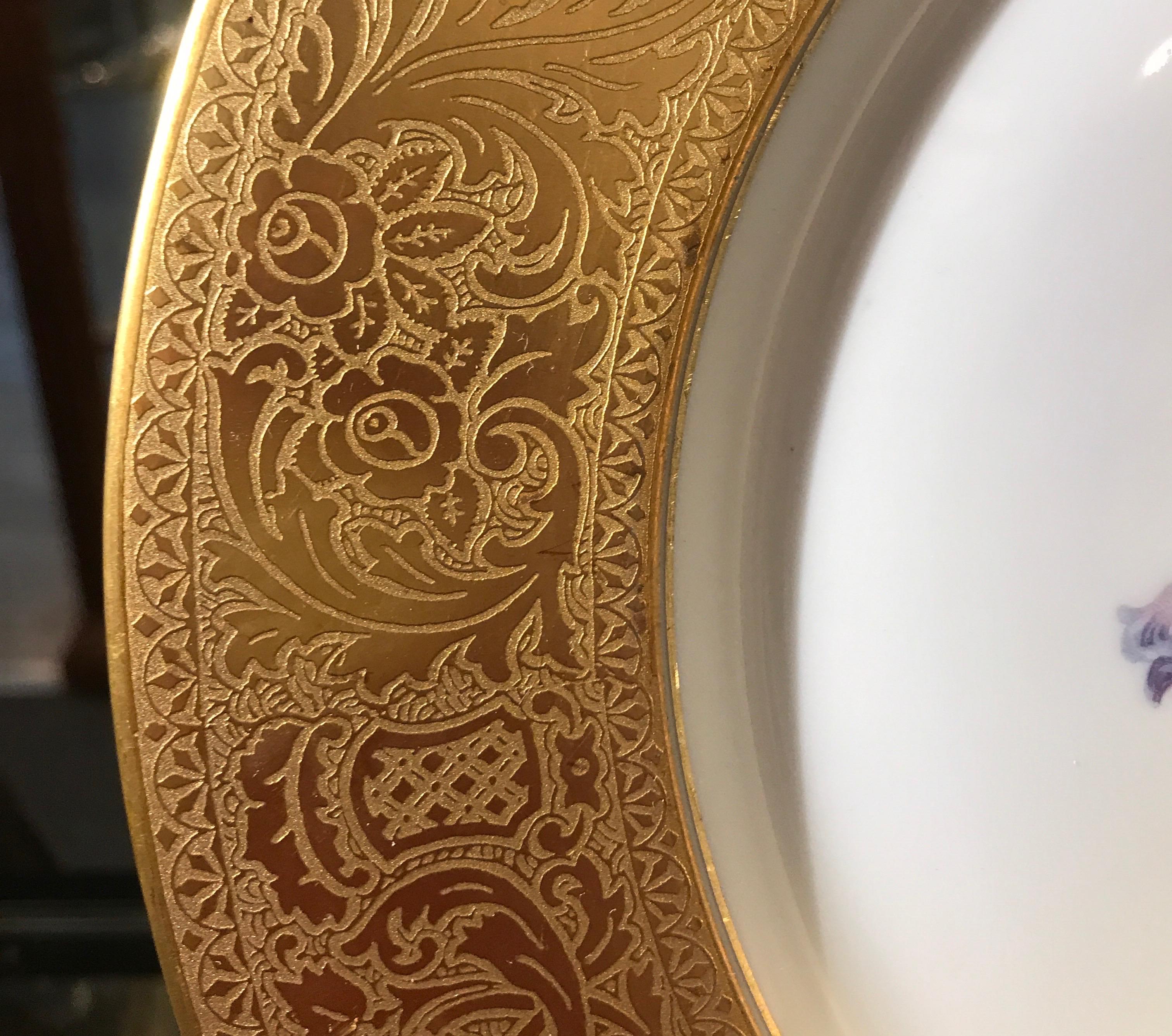 Gilt Set of Gold Encrusted Border Floral Dinner Service Plates