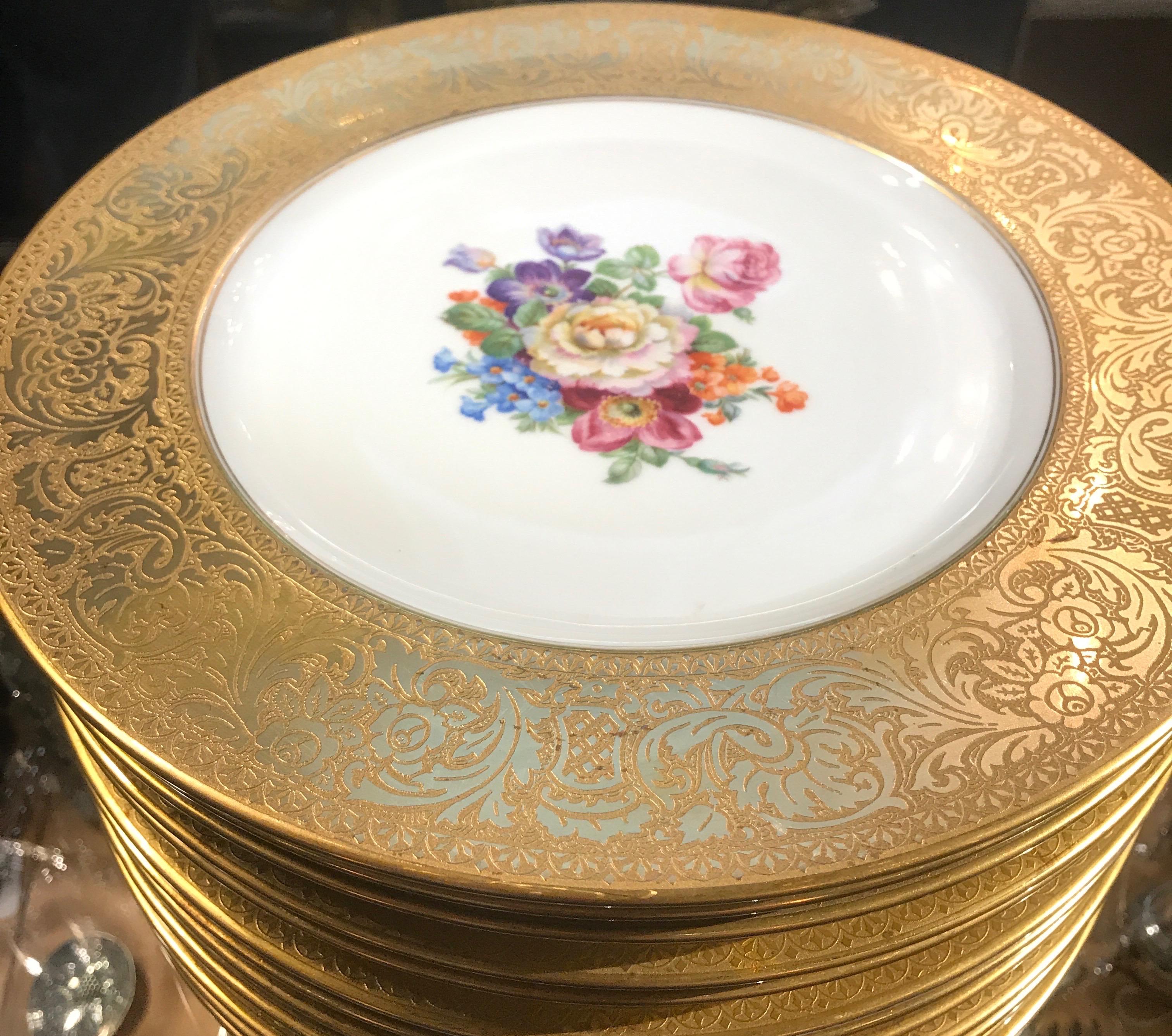 Set of Gold Encrusted Border Floral Dinner Service Plates In Excellent Condition In Lambertville, NJ