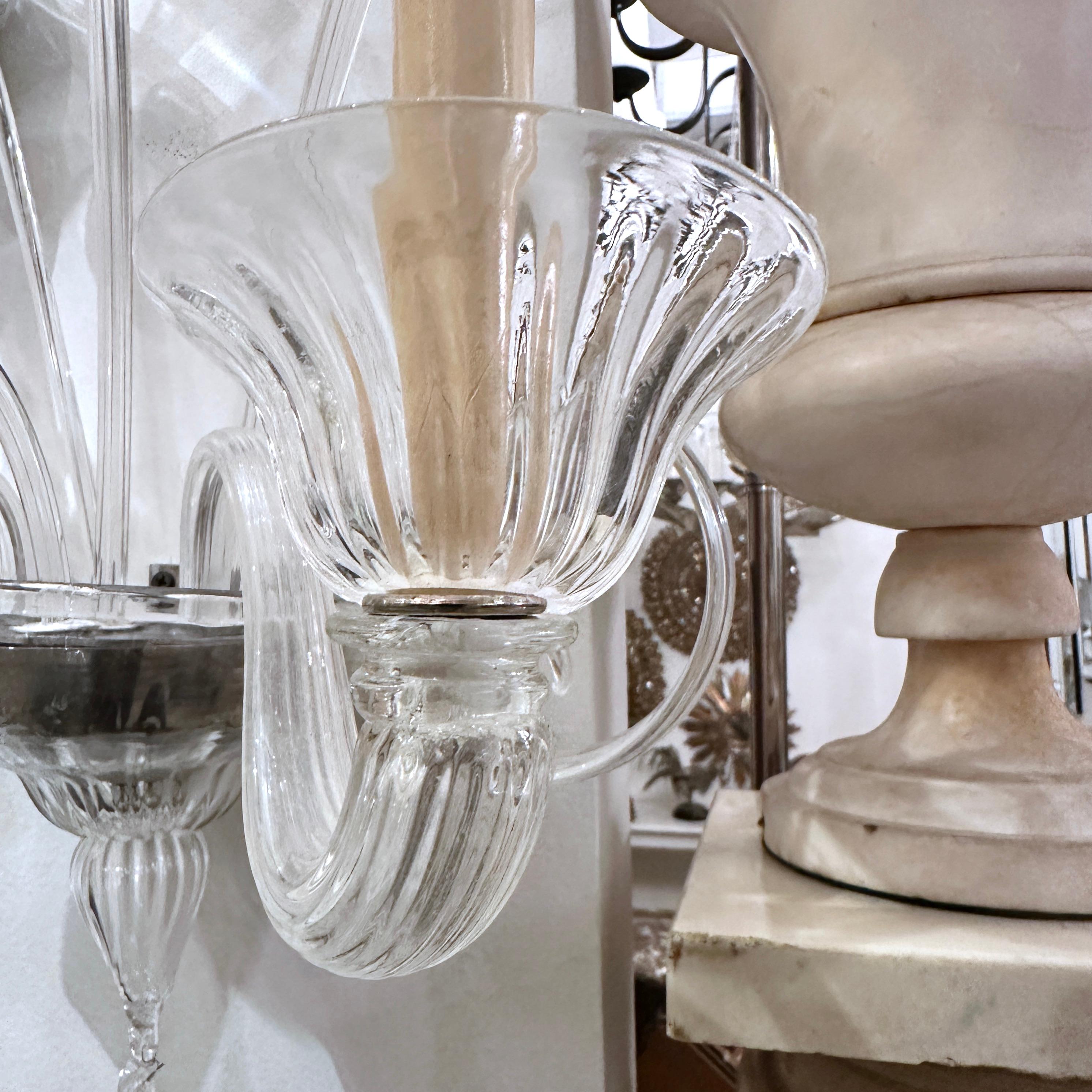 Set italienischer Wandleuchter aus geblasenem Glas, verkauft pro Paar im Angebot 1