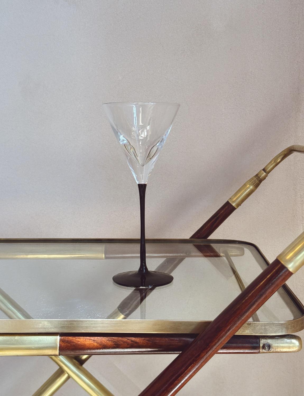 Ein Satz italienischer Martini-Gläser aus mundgeblasenem Murano-Glas mit langem Stiel (Moderne der Mitte des Jahrhunderts) im Angebot