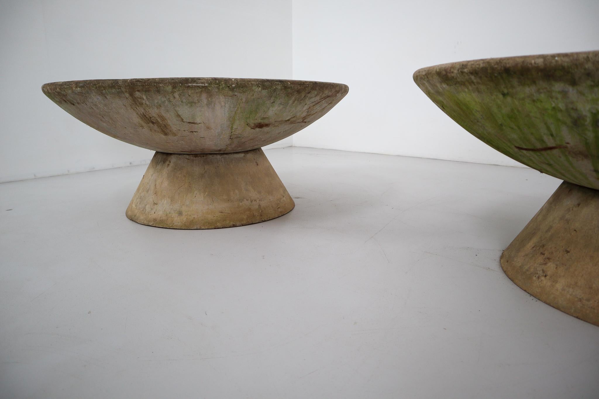 Mid-20th Century Set of Large Midcentury Willy Guhl Garden Stone Planters on Stands
