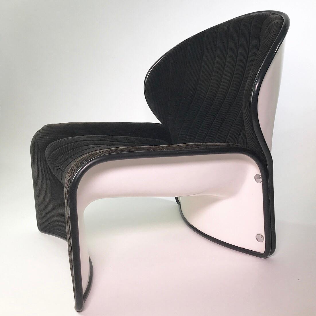 Swiss Set of Lotus Lounge Chairs by André Vandenbeuck for Strässle, Switzerland, 1969
