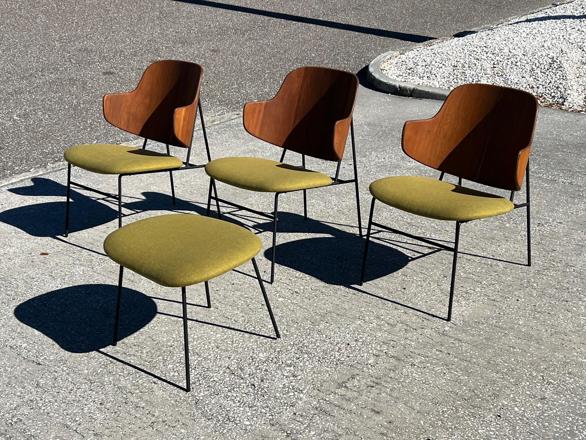 Danish A Set of Low Kofod Larsen Penguin Chairs With An Ottoman For Sale