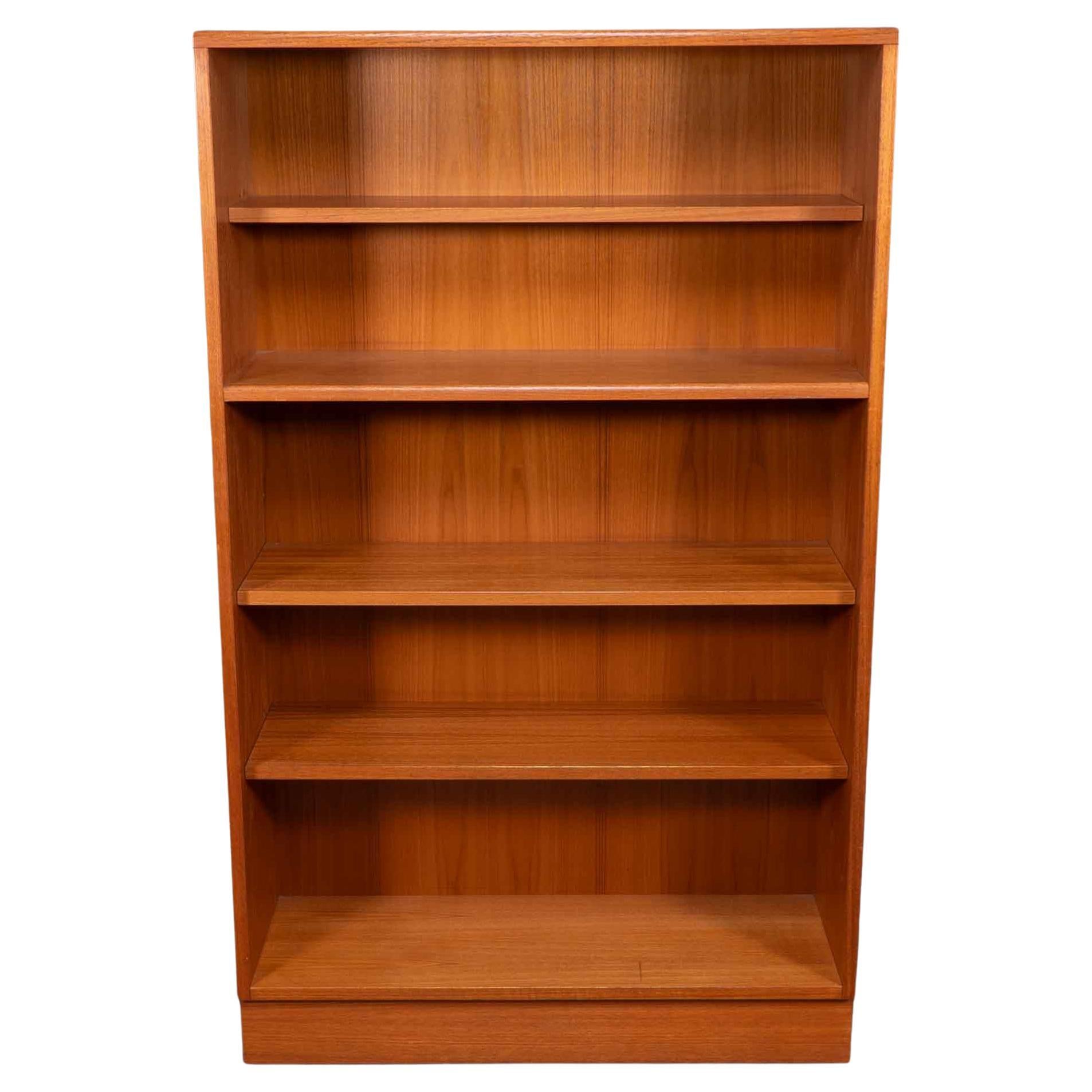 A set of Mid-Century teak bookshelves with five shelves