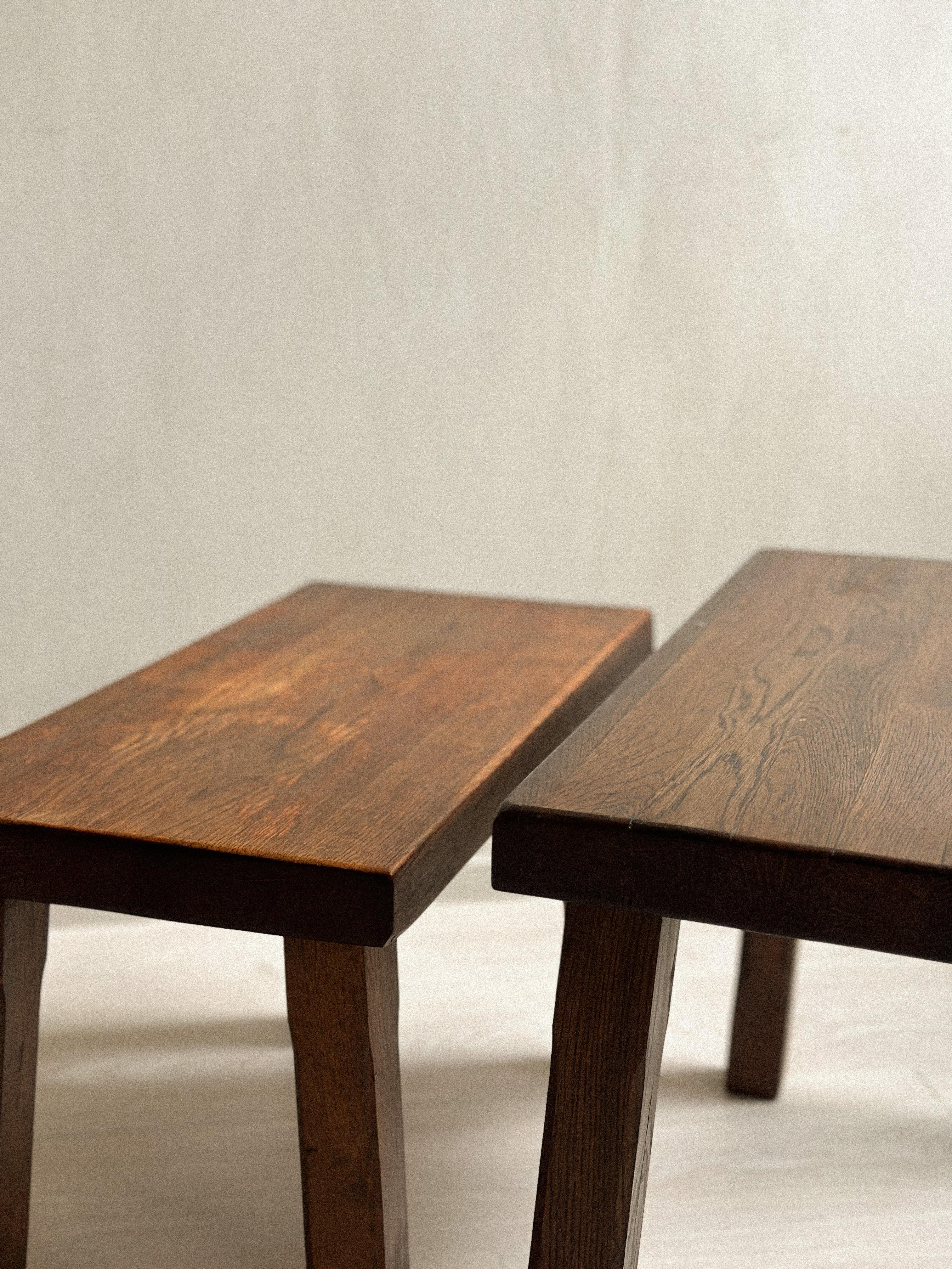 A Set of Midcentury Nesting Tables in Massive Oak, France, c. 1960s  In Good Condition For Sale In Hønefoss, 30