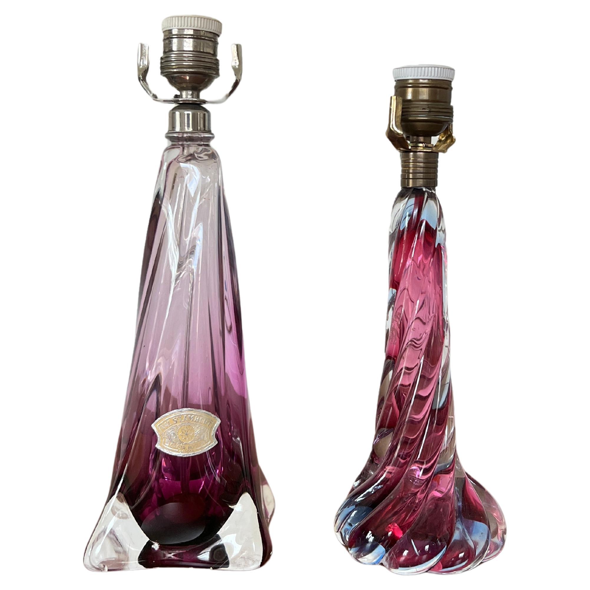 Un ensemble de lampes de table en cristal rose par Val Saint Lambert en vente