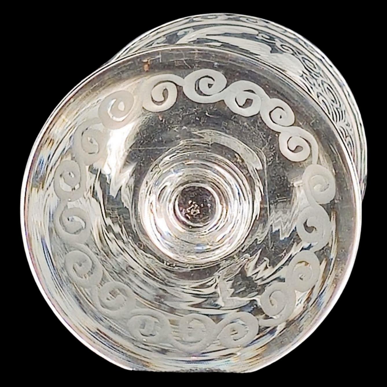 Un set di bicchieri da porto, incisi e incidibili, Lobmeyr C1880 in vendita 3